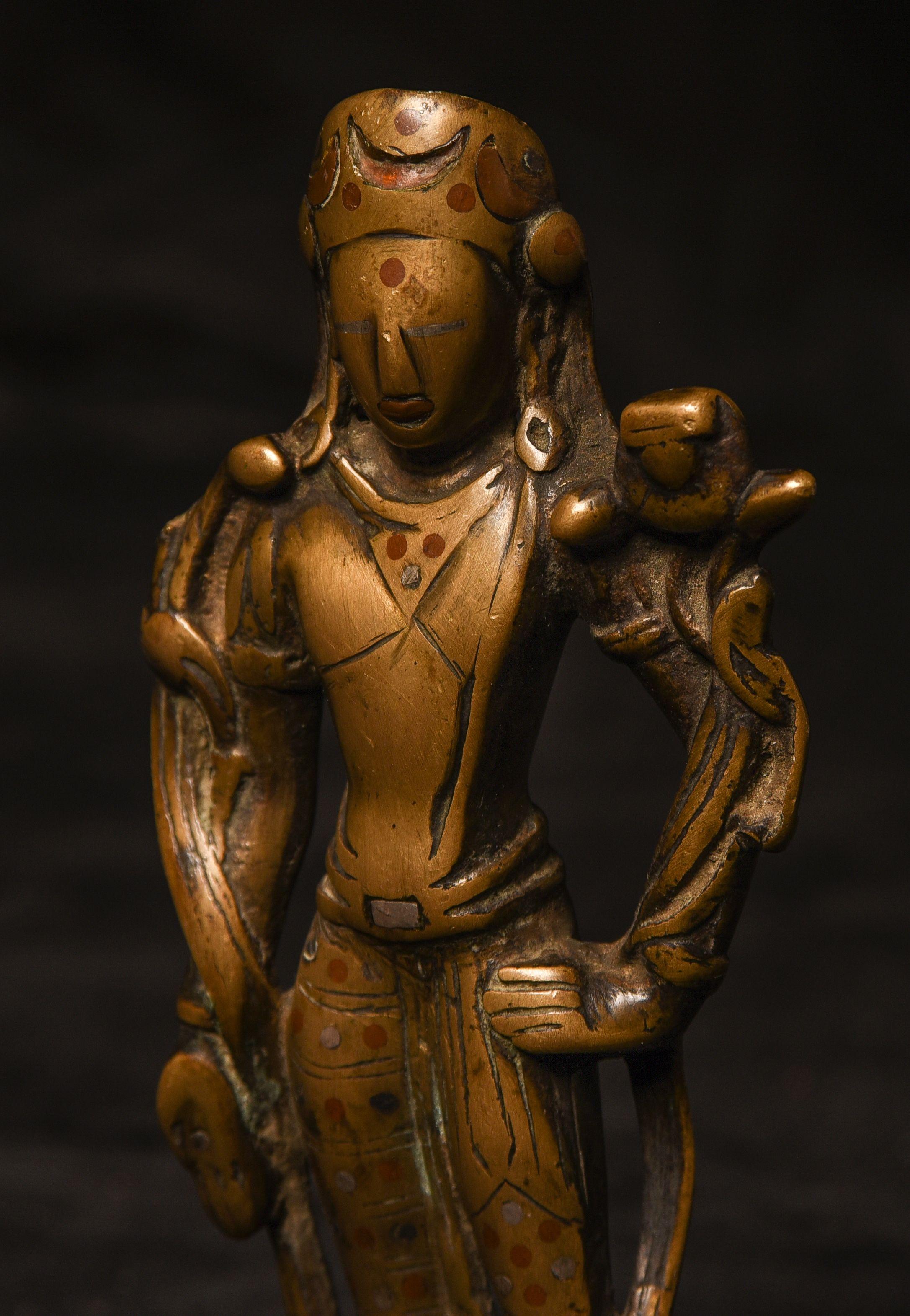 Bodhisattva avec un véritable charisme - mystère en vente 2