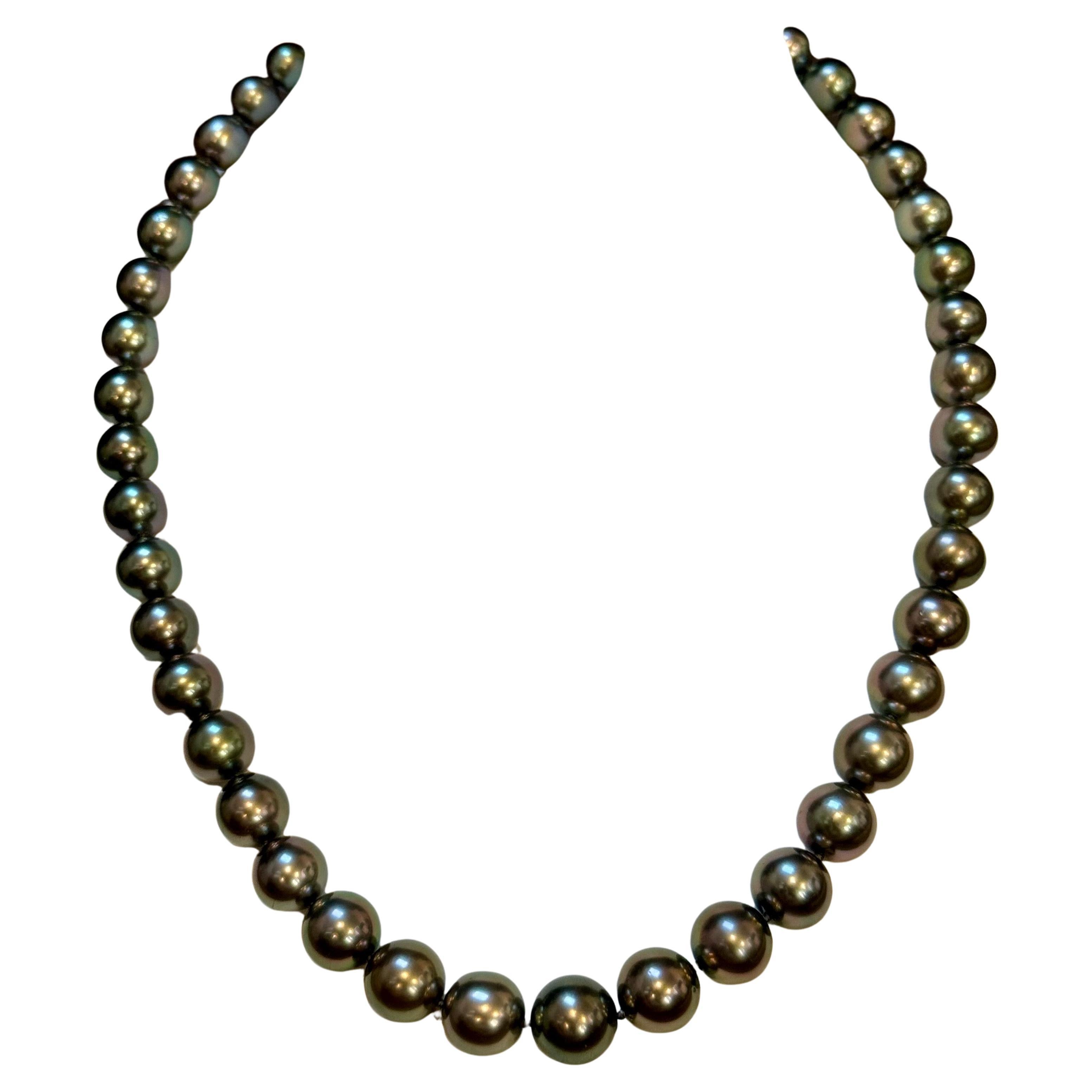 8-11.5 mm Tahitian Black Graduating Pearls Strand Necklace Yellow Gold Clasp 18K