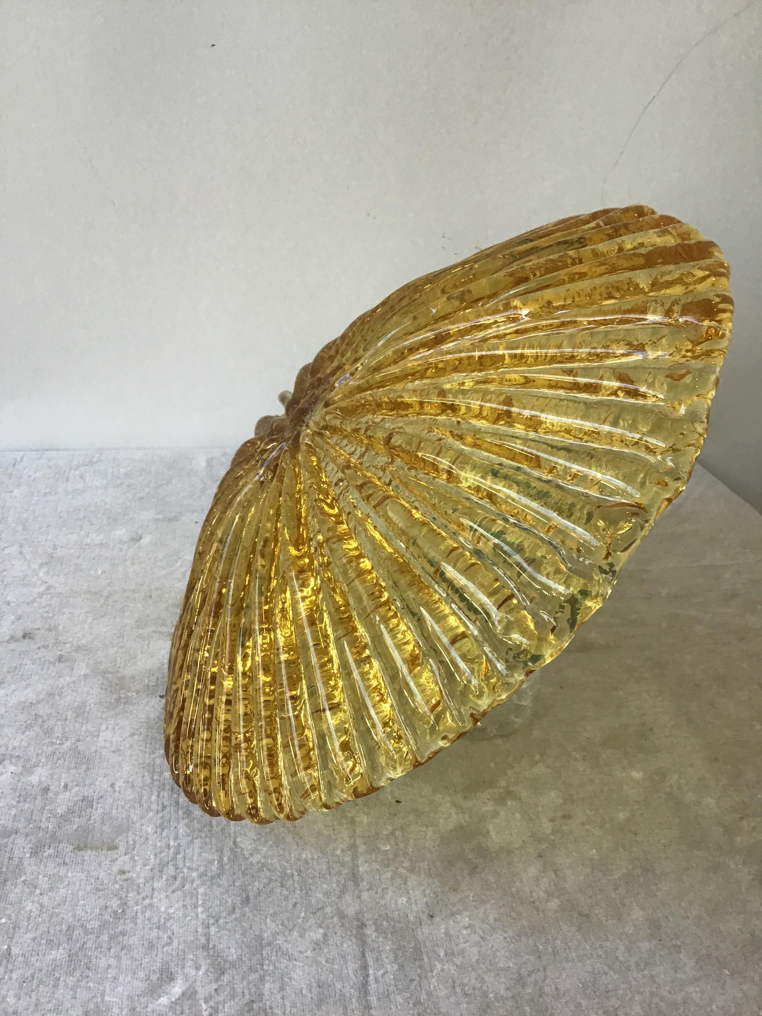 2,   1960er Jahre Flush Mounted Gold  Muranoglas-Leuchten aus Muranoglas im Angebot 2