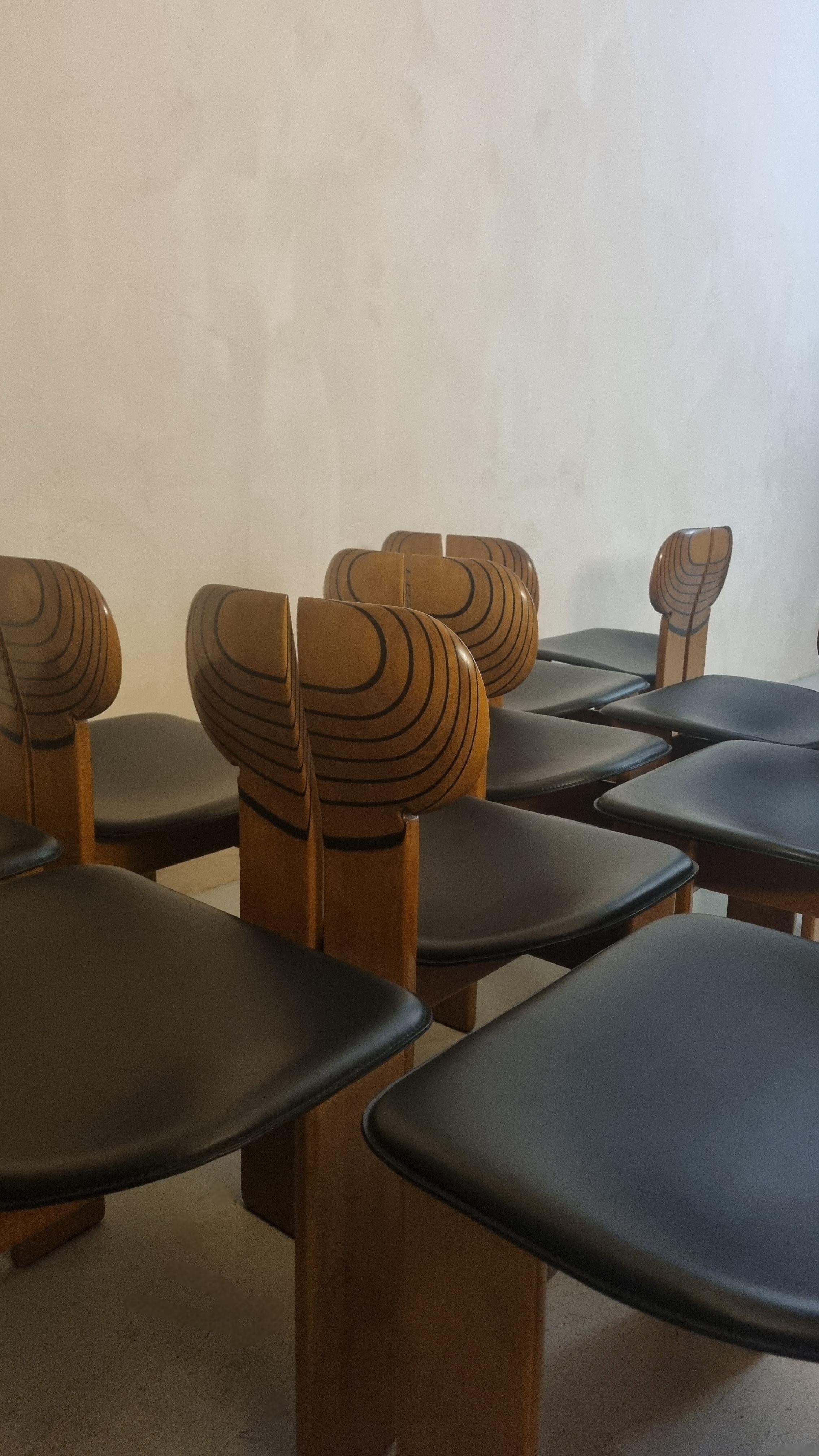 8 Africa chairs designed by Afra & Tobia Scarpa for Maxalto 1980s Artona series For Sale 2