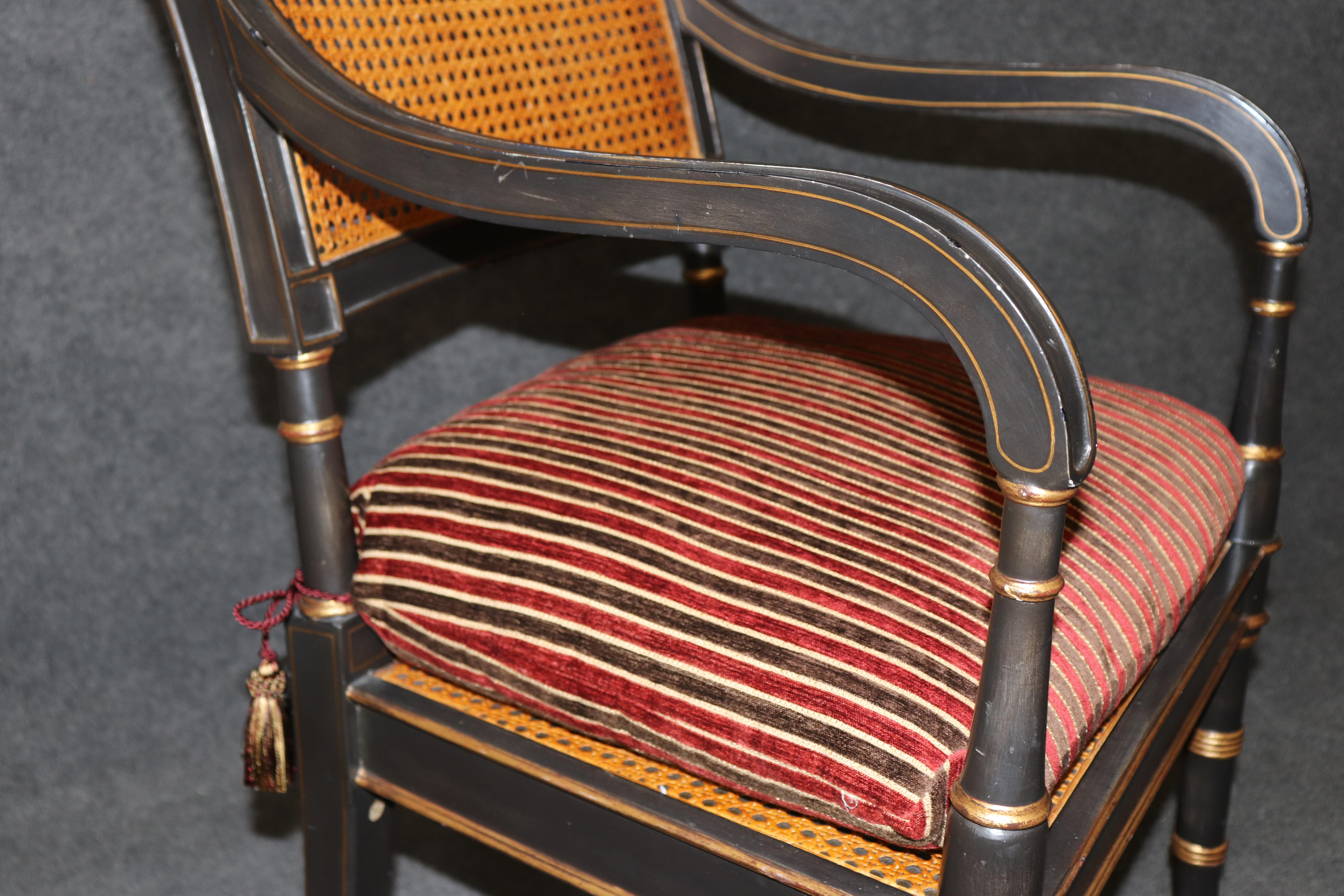 8 Alfonso Marina Ebonisiert und vergoldet Regency Style Esszimmerstühle im Angebot 3