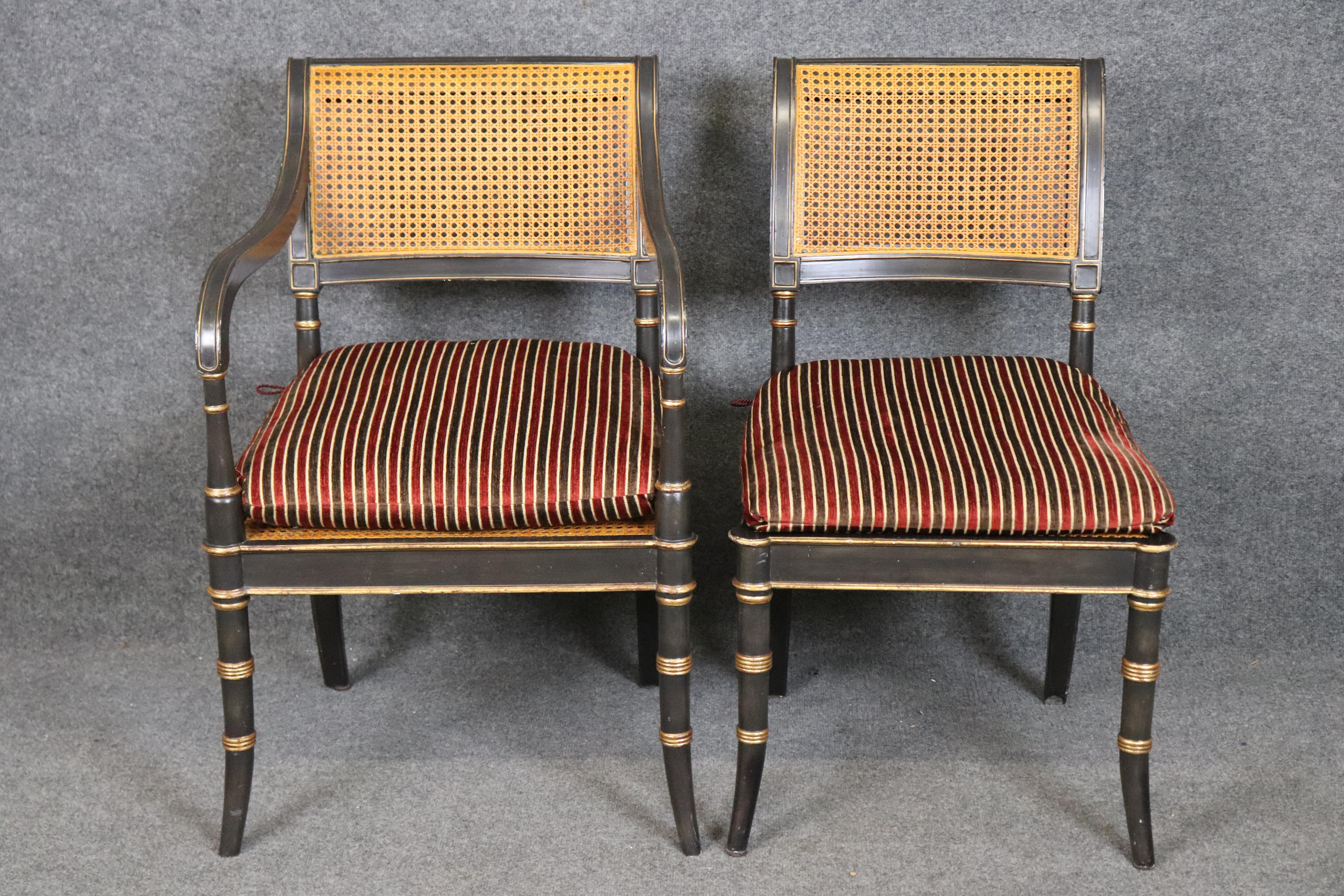 8 Alfonso Marina Ebonisiert und vergoldet Regency Style Esszimmerstühle (Unbekannt) im Angebot