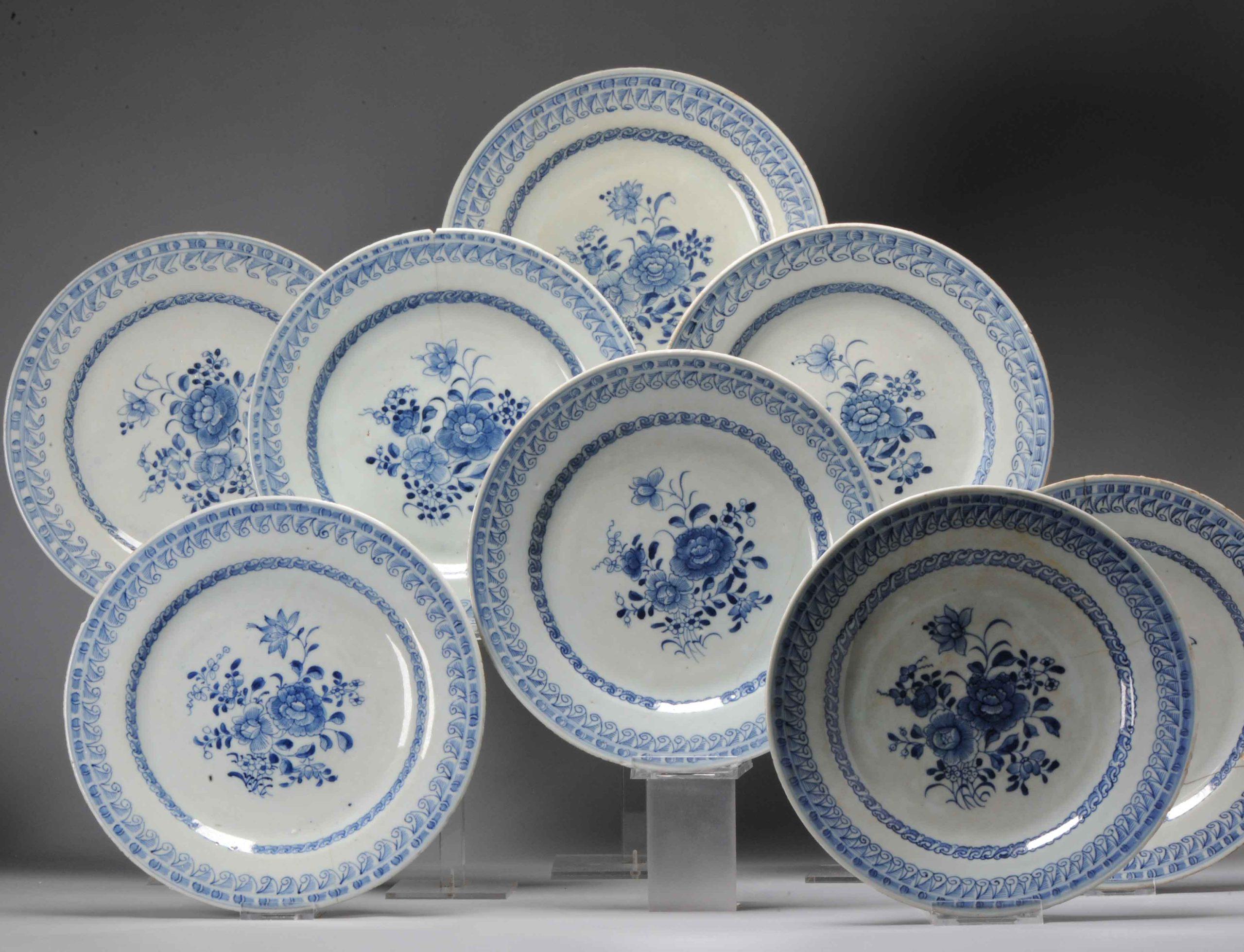 Antikes chinesisches Porzellan #8 aus der Kangxi/Yongzheng-Periode, 18. Jahrhundert, blau-weißes Set Di (Qing-Dynastie) im Angebot
