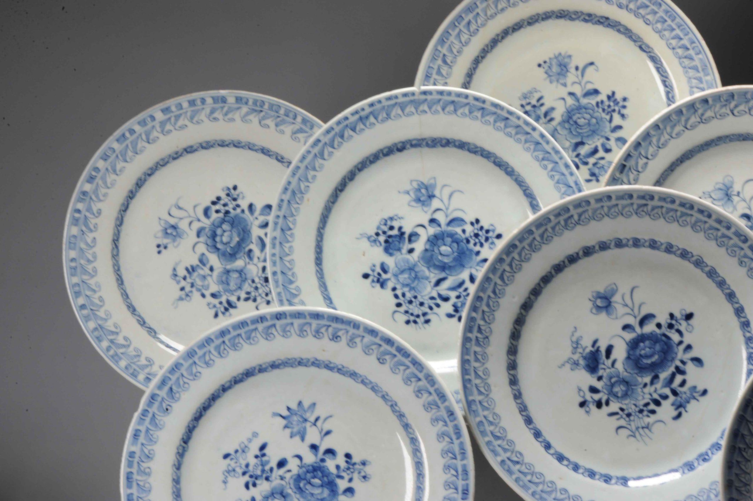 #8 Antique Chinese Porcelain 18th C Kangxi/Yongzheng Period Blue White Set Di In Good Condition For Sale In Amsterdam, Noord Holland