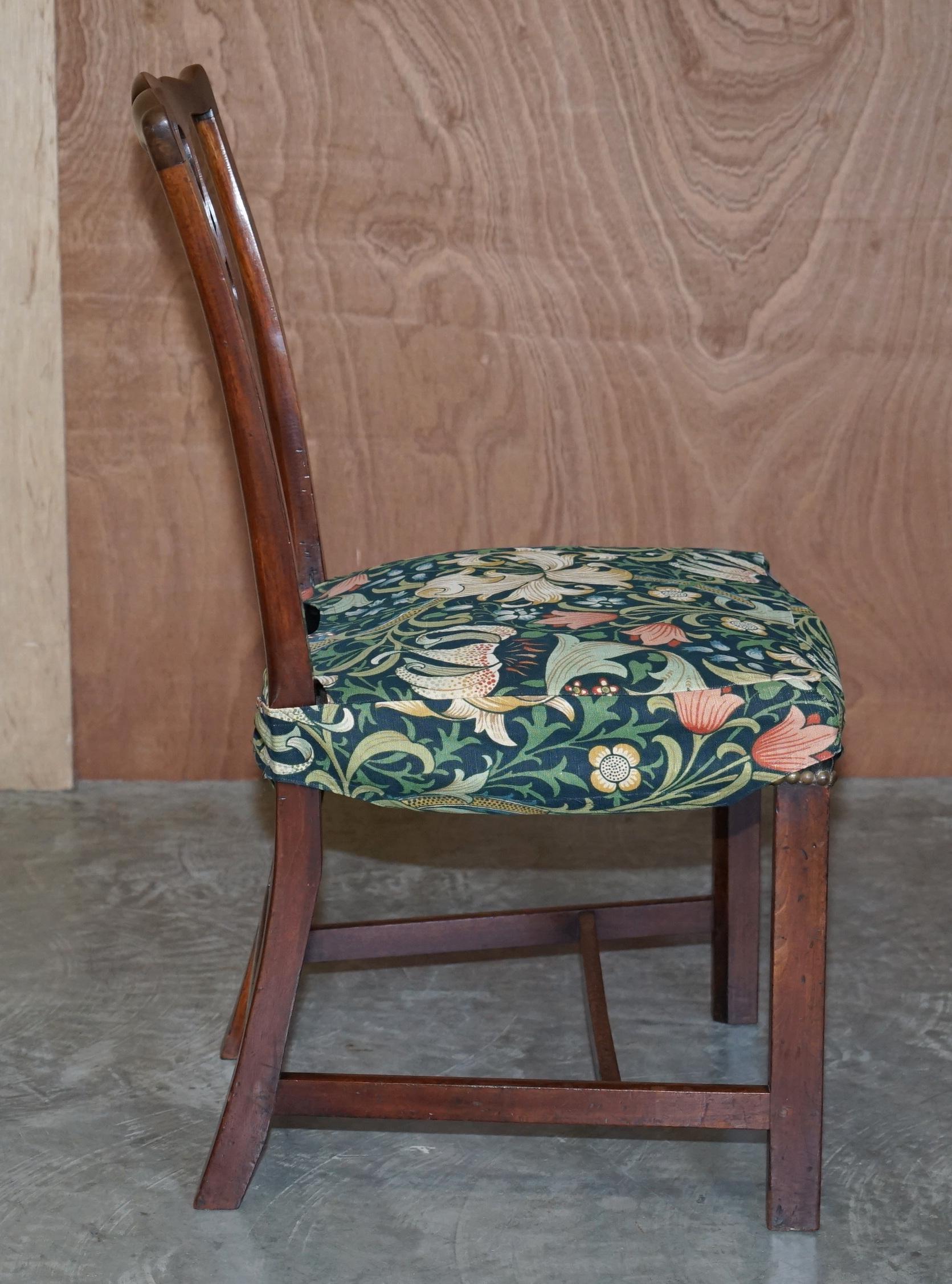 8 Antike George III um 1830 Thomas Chippendale Esszimmerstühle William Morris im Angebot 2