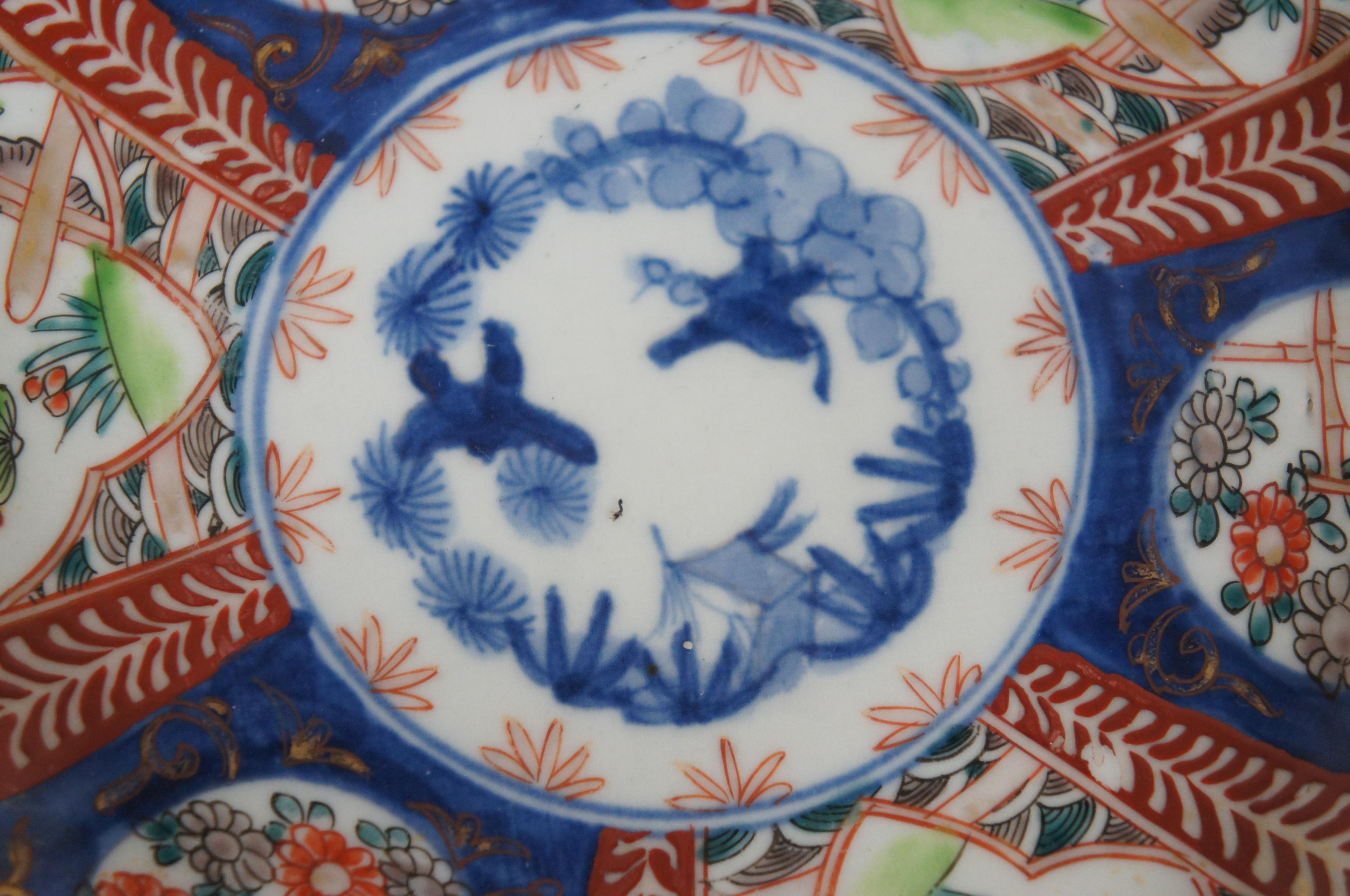Porcelaine 8 assiettes à salade japonaises anciennes en porcelaine festonnée Imari Meiji de 9 pouces en vente