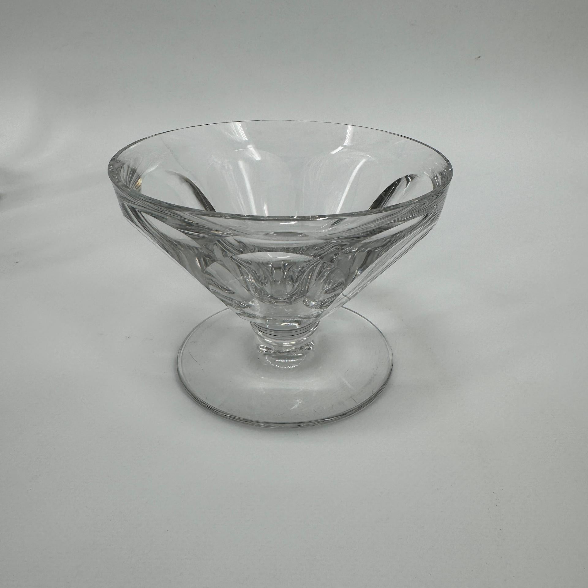 8 Baccarat Crystal Champagne or Cocktail Glasses, Talleyrand Model, Art Deco Era For Sale 2