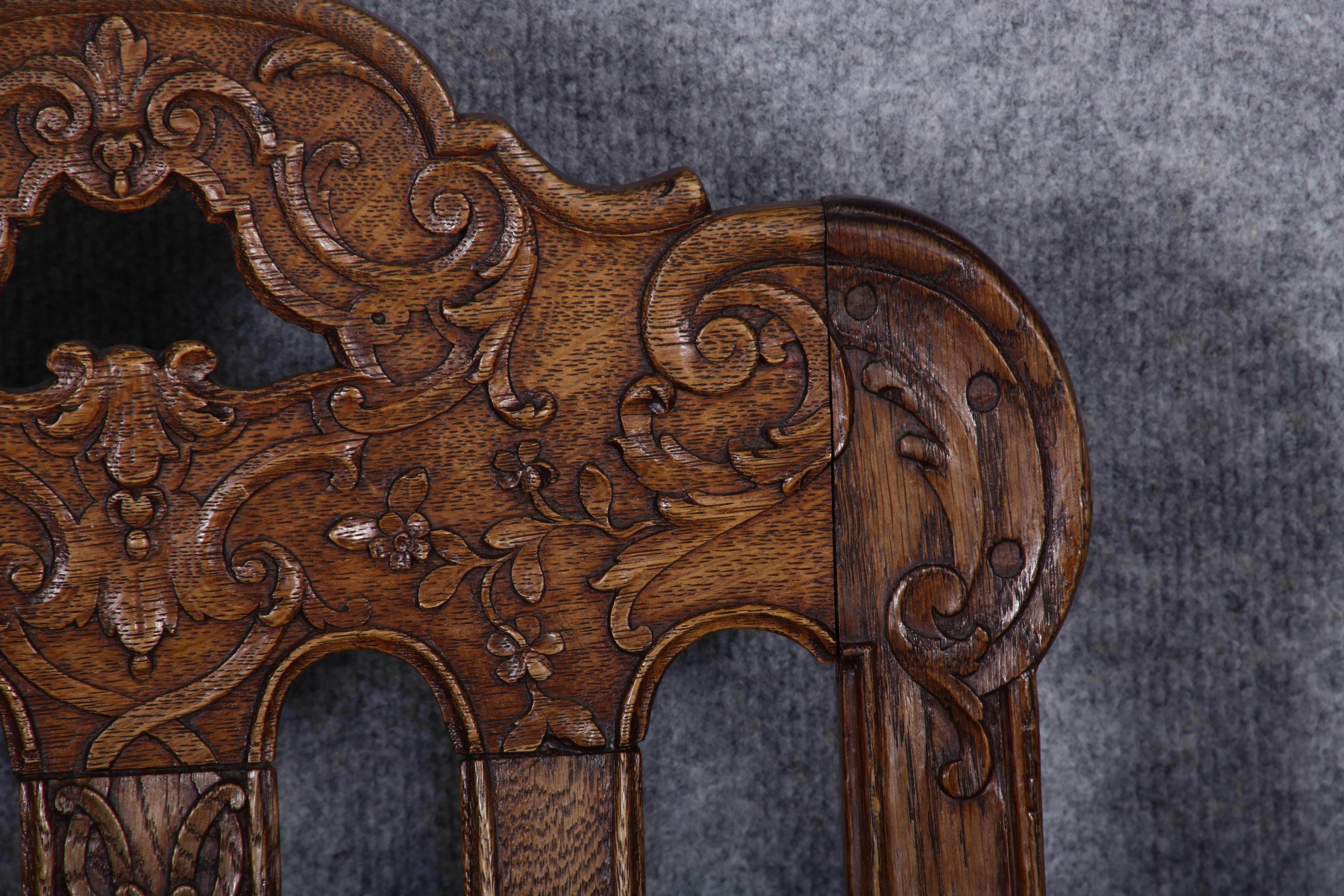 8 Baroque Chairs Liège 18th Century Oak 2