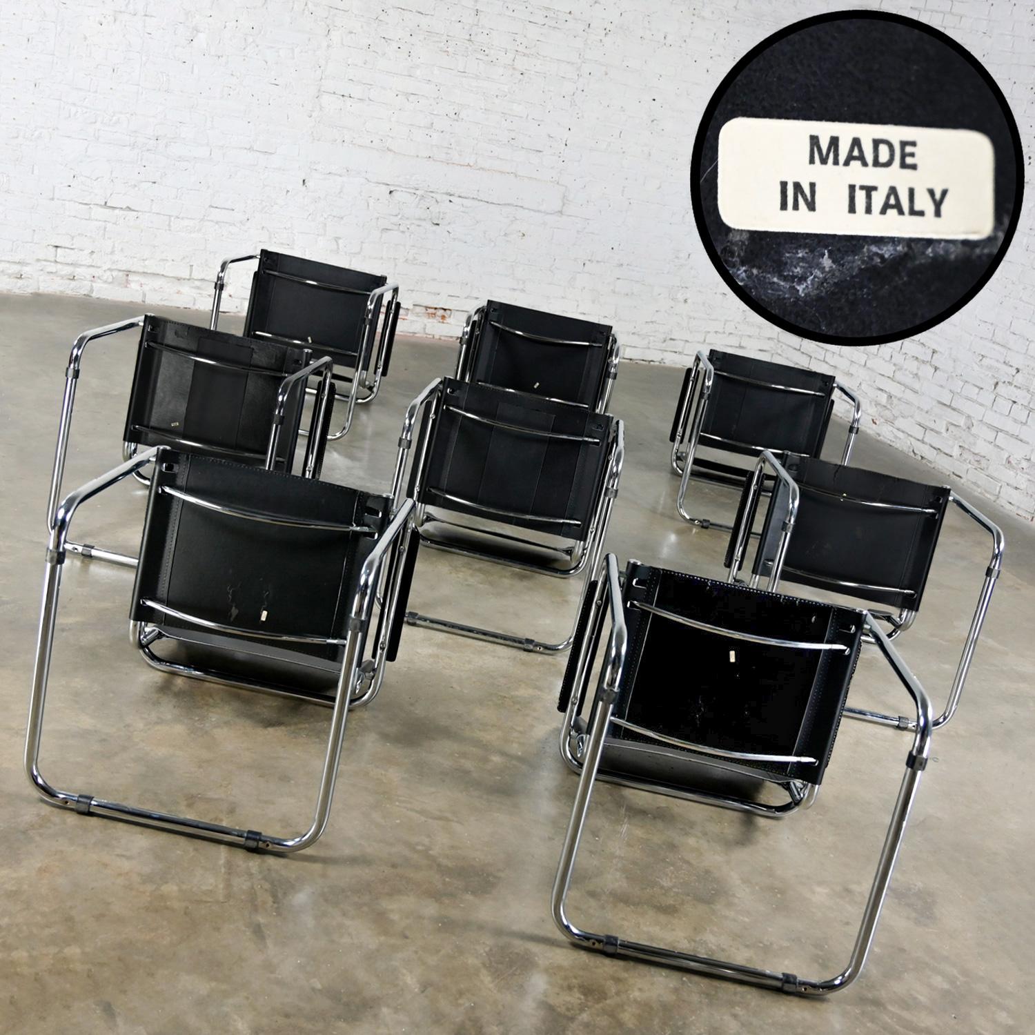 8 chaises italiennes Bauhaus à piétement luge en cuir noir et chrome Attribué à Mart Stam en vente 13