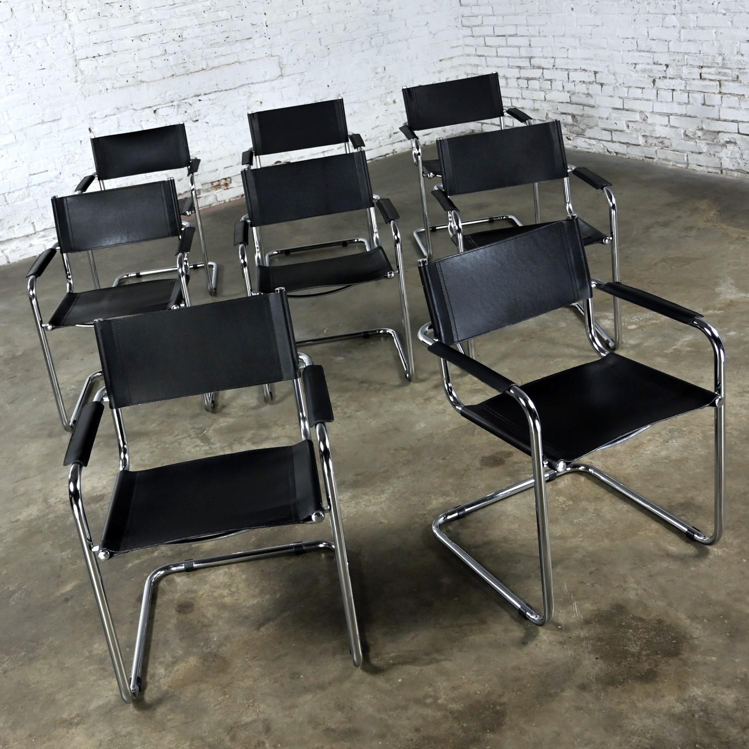 8 chaises italiennes Bauhaus à piétement luge en cuir noir et chrome Attribué à Mart Stam Bon état - En vente à Topeka, KS