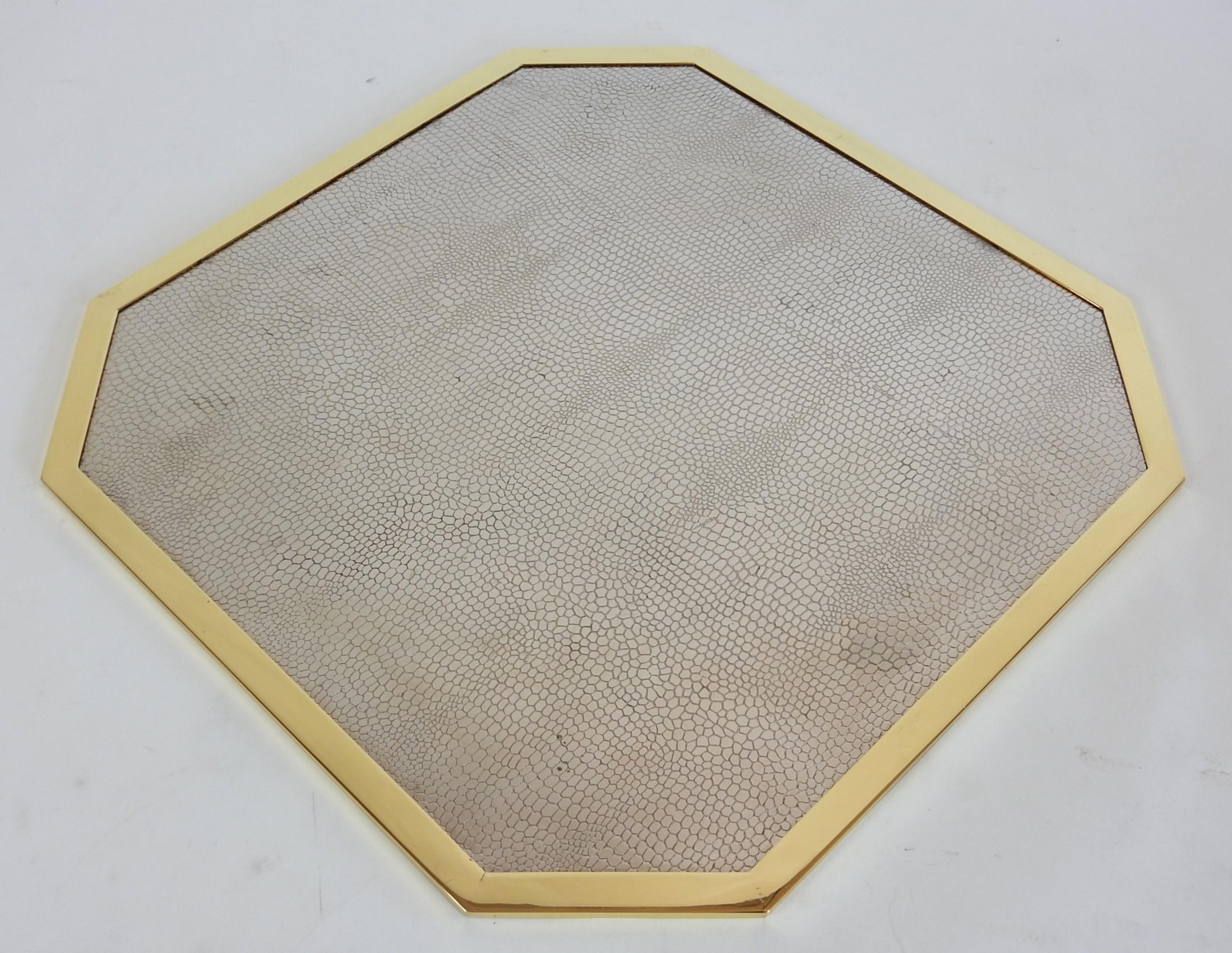 8 Brass & Embossed Snakeskin Steel Octagon Placemats, Italy 1970's Romeo Rega In Good Condition For Sale In Las Vegas, NV