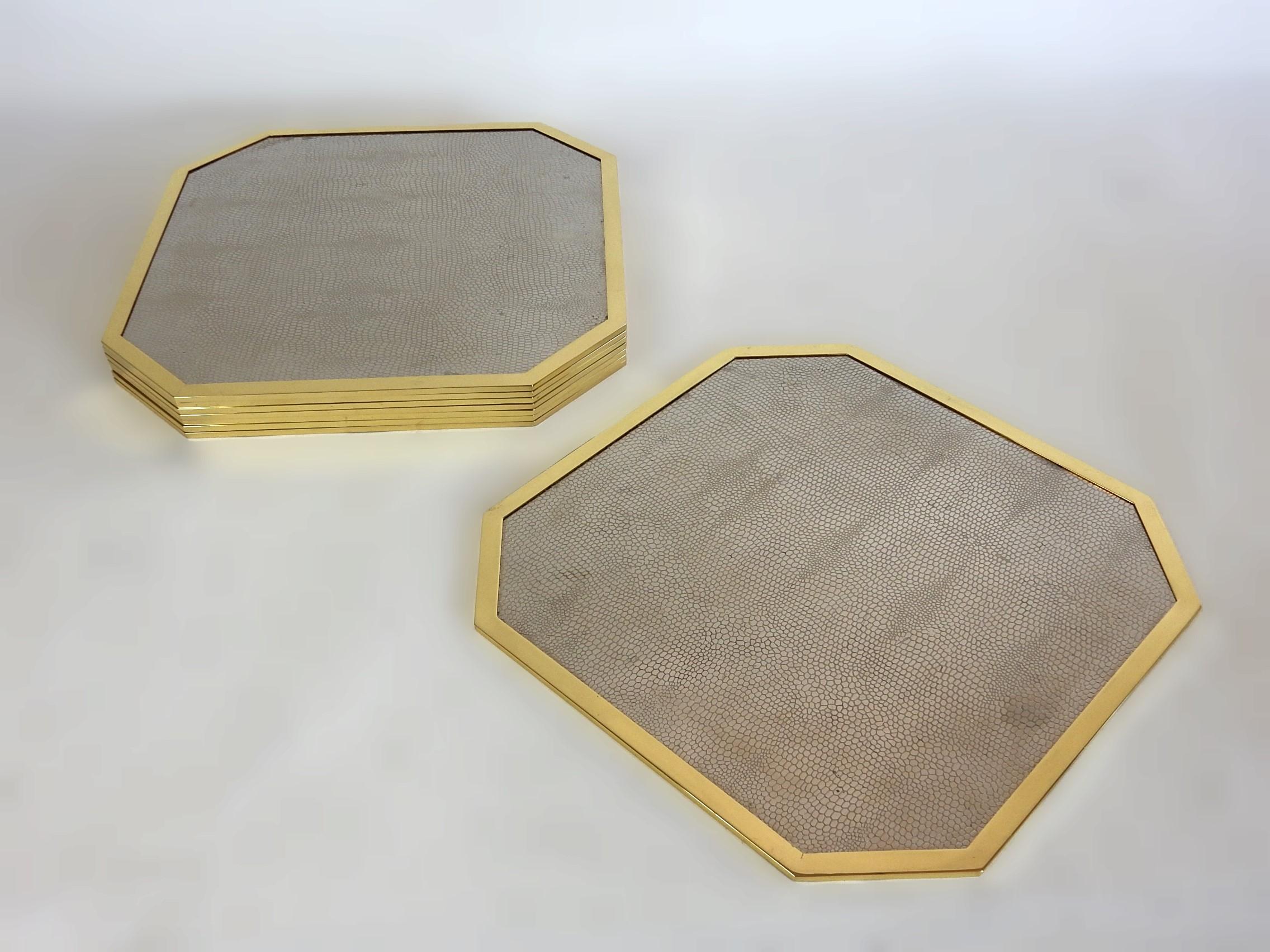 8 Brass & Embossed Snakeskin Steel Octagon Placemats, Italy 1970's Romeo Rega For Sale 3