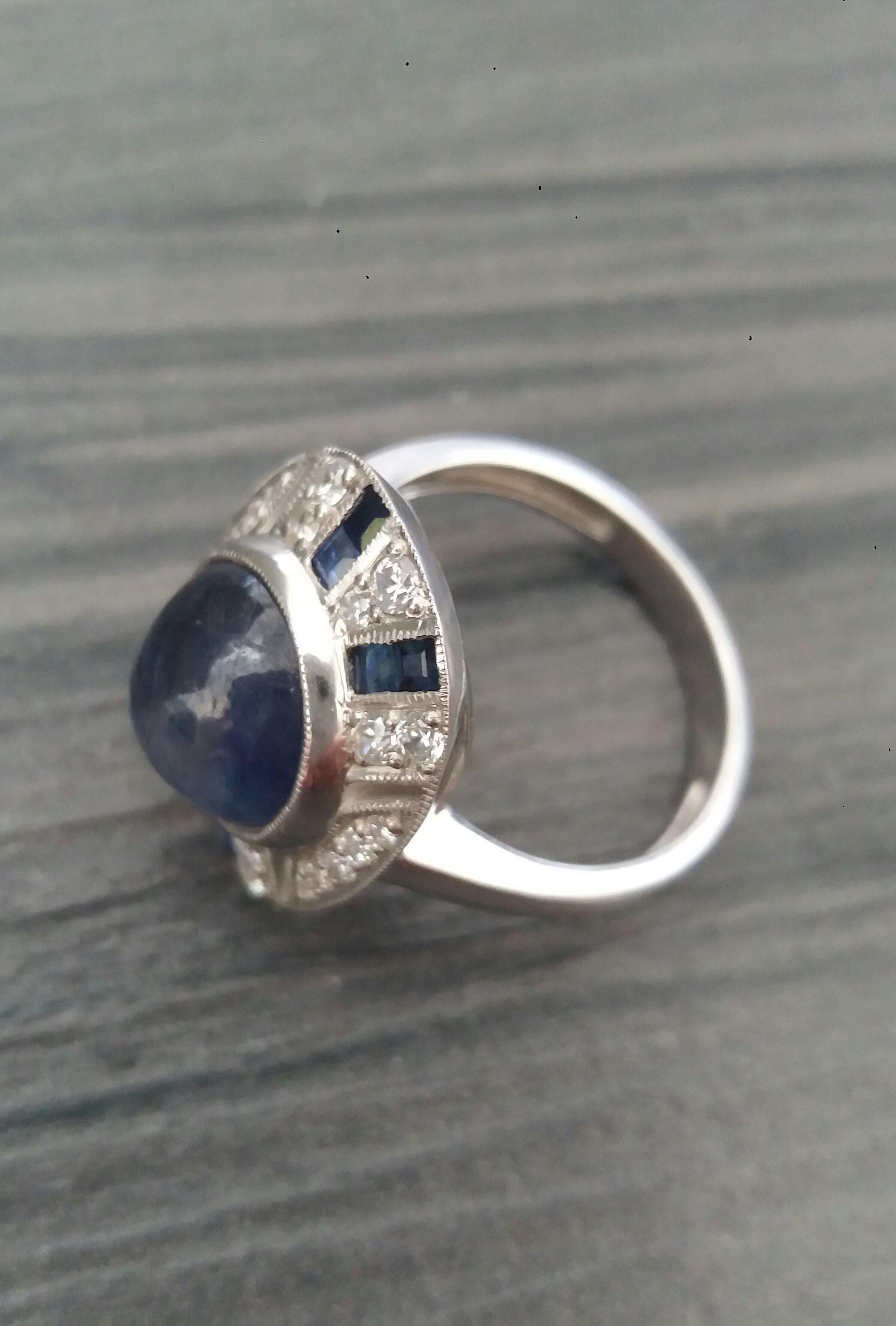 8 Carat Blue Sapphire Cab Carre'Blue Sapphires Diamonds White Gold Cocktail Ring In Good Condition For Sale In Bangkok, TH