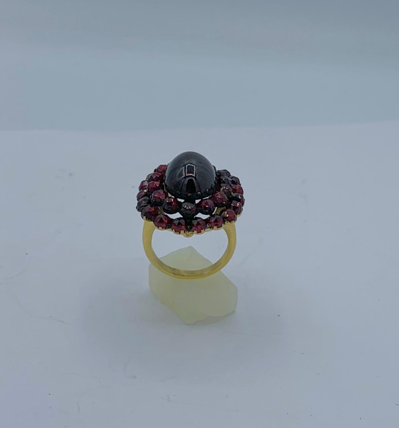 8 Carat Bohemian Garnet Cabochon Ring Victorian Belle Epoque Monumental For Sale 2