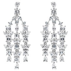 Boucles d'oreilles chandelier en diamants de forme mixte de 8 carats certifiés