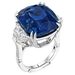 8 Carat Cushion Statement Royal Blue Sapphire 14K White Gold Radiant Elegance