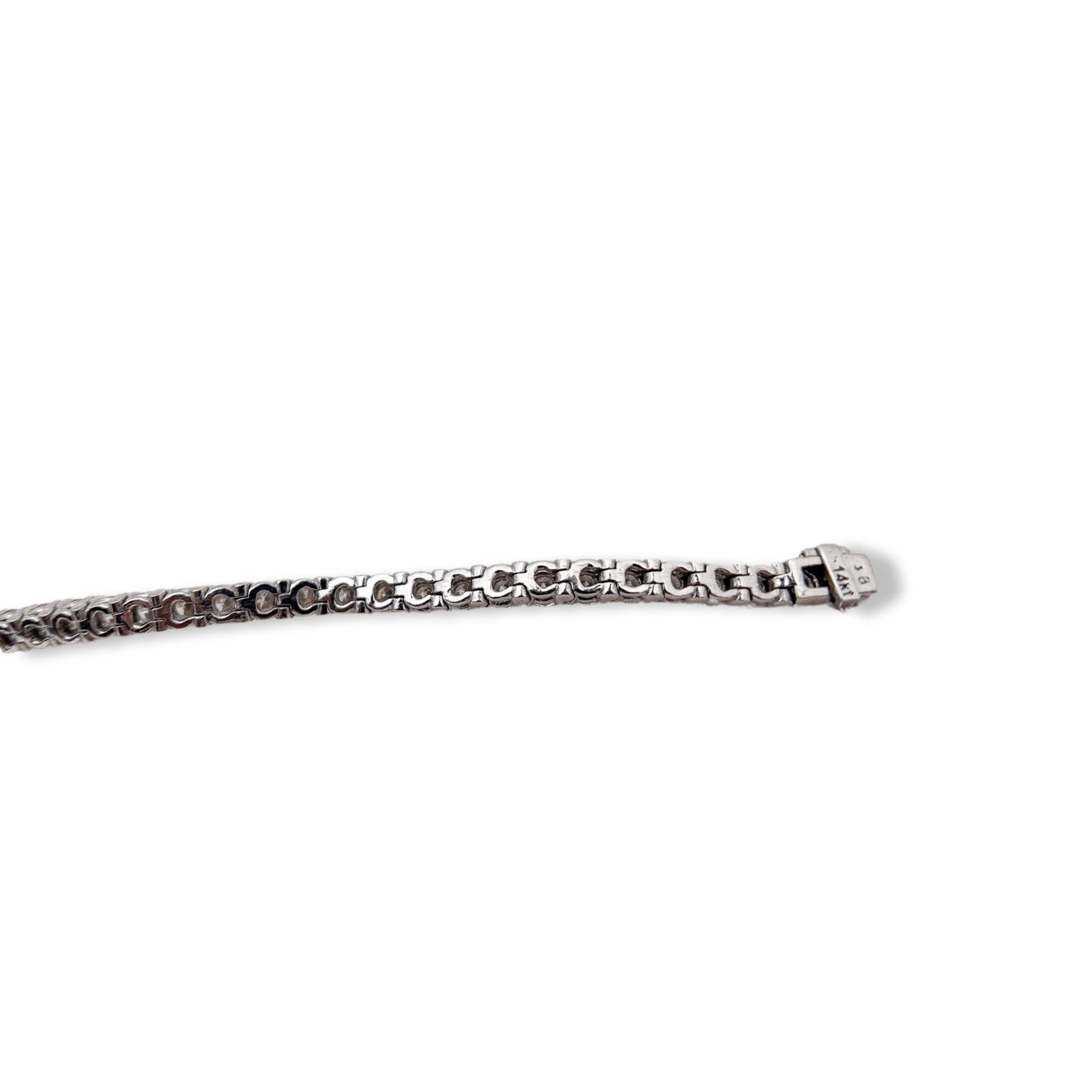 Round Cut 8 Carat Diamond Tennis Bracelet For Sale