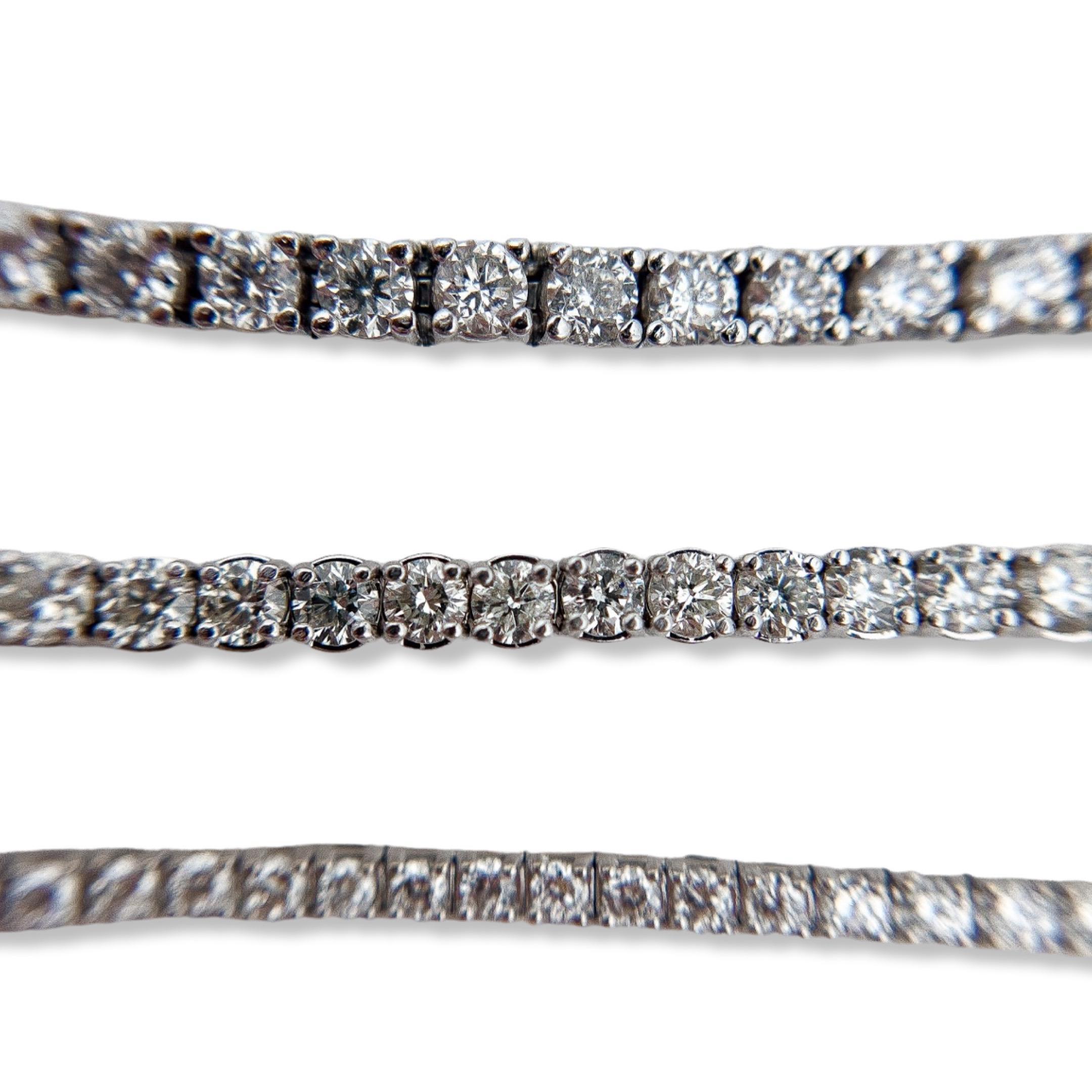 Women's 8 Carat Diamond Tennis Bracelet For Sale