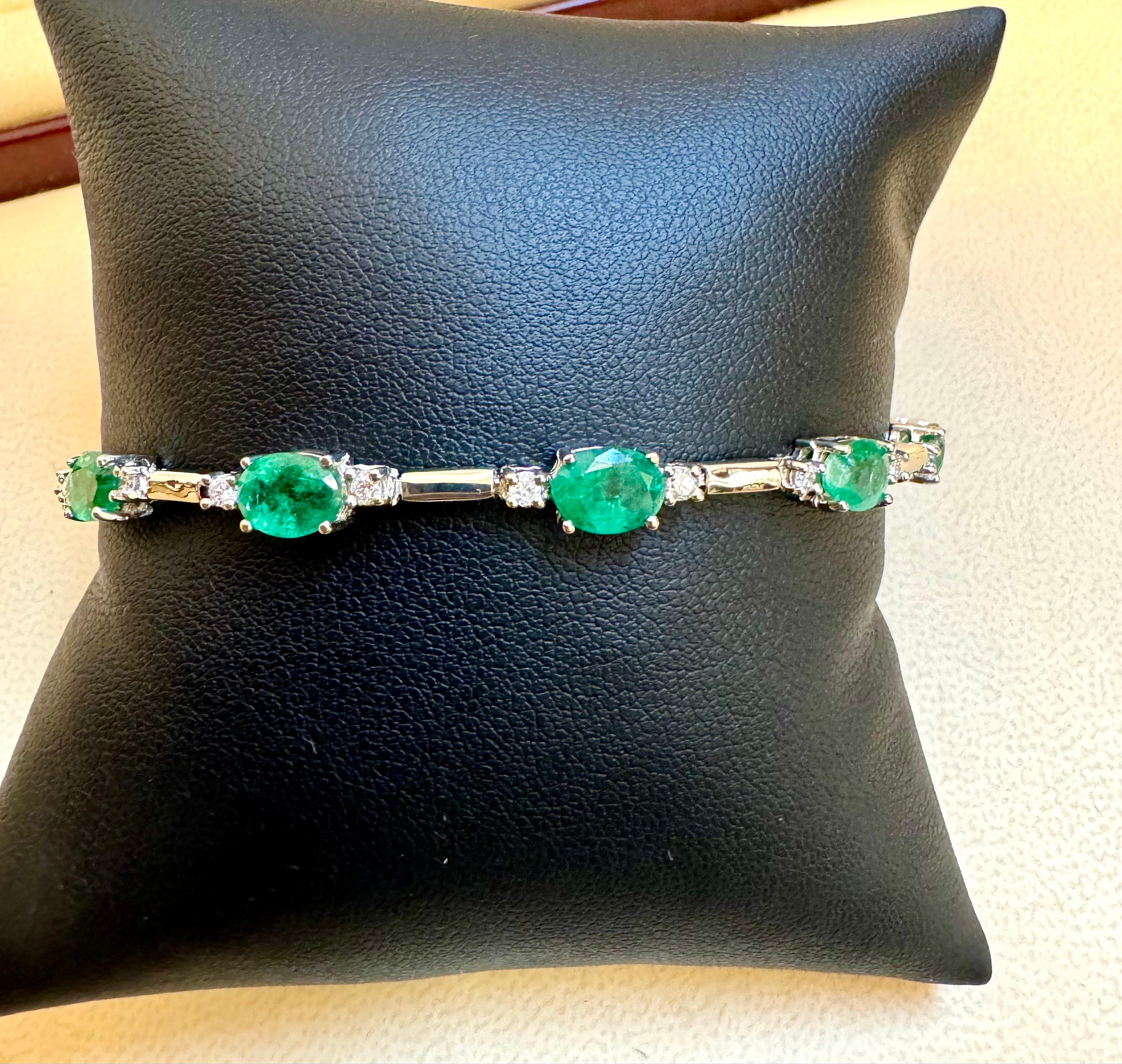 Women's 8 Carat Emerald & 1 Carat Diamond Tennis Bracelet 14 Karat White Gold, 7.25