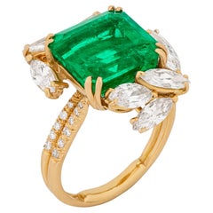 8 Carat Emerald-cut Statement 14K White Gold Heirloom-Worthy Glow