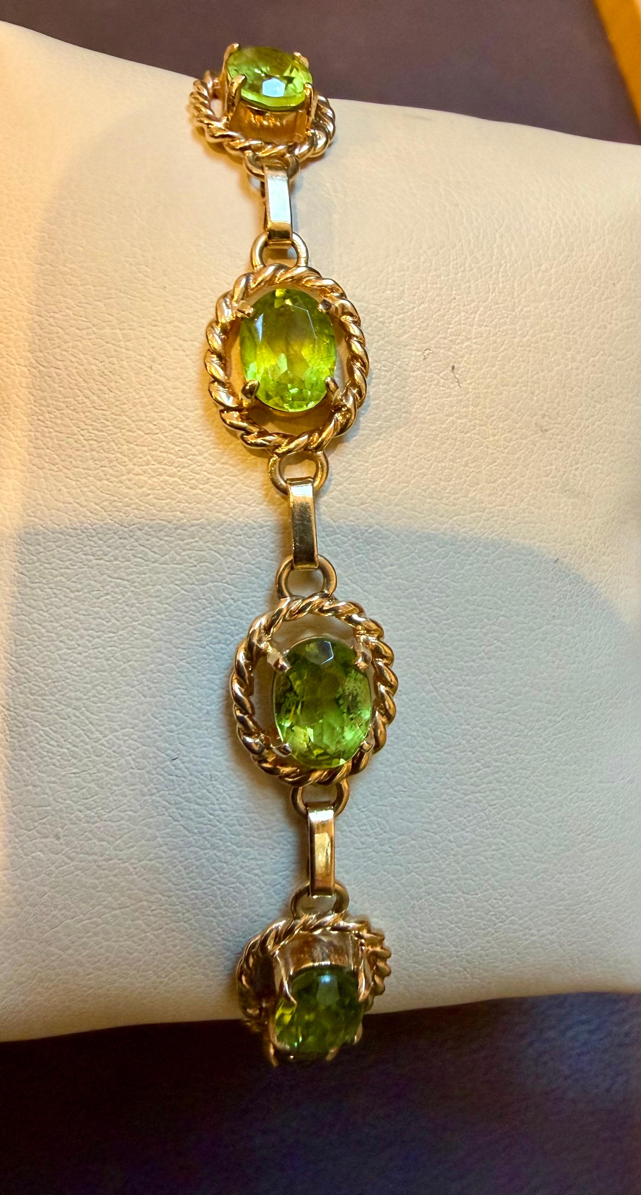 Pulsera de tenis de oro amarillo de 14 quilates con peridoto natural auténtico de 8 quilates 14,7 gramos Corte oval en venta