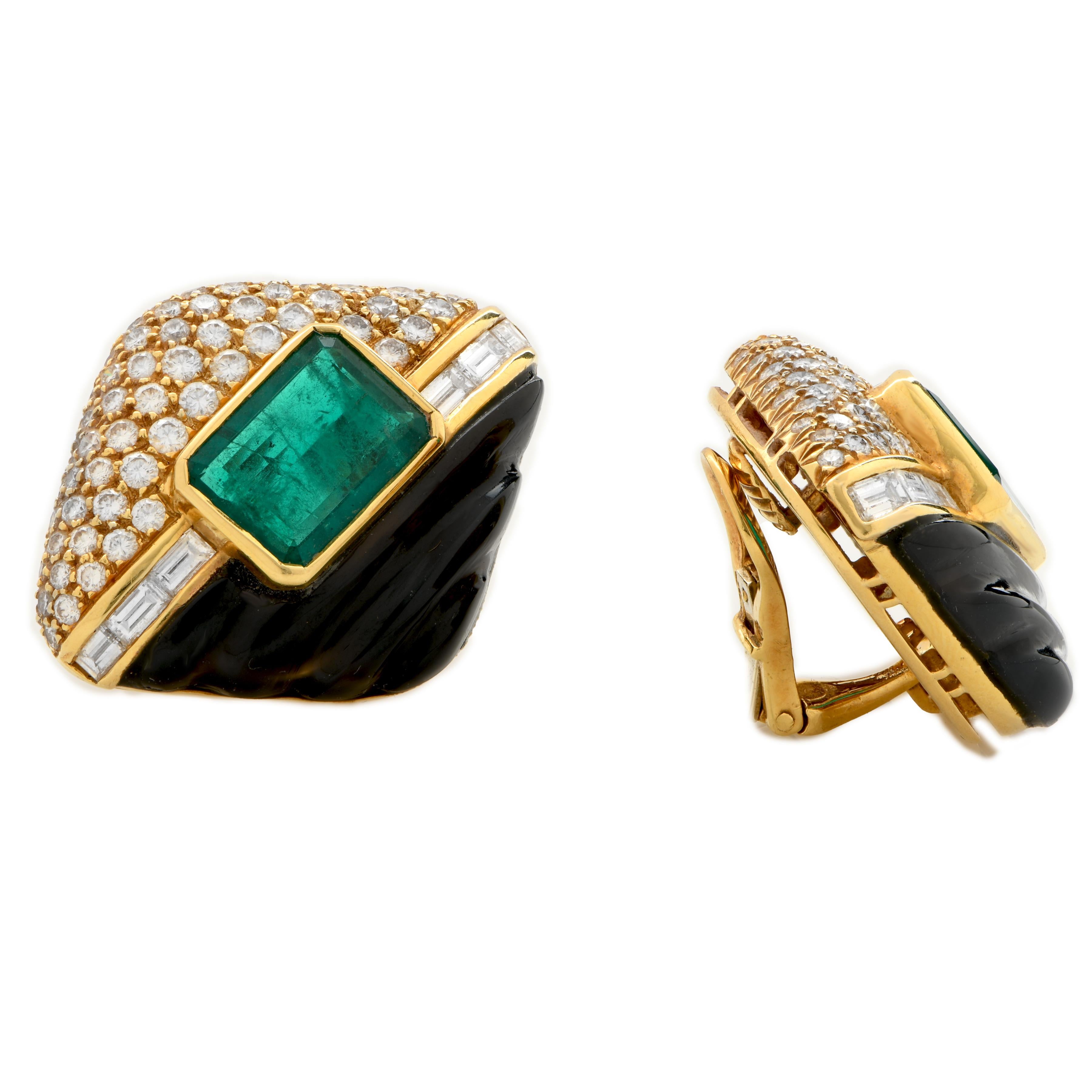 8 Karat GIA Graded natürlichen kolumbianischen Smaragd Ohrringe mit Diamanten und Onyx (Smaragdschliff) im Angebot