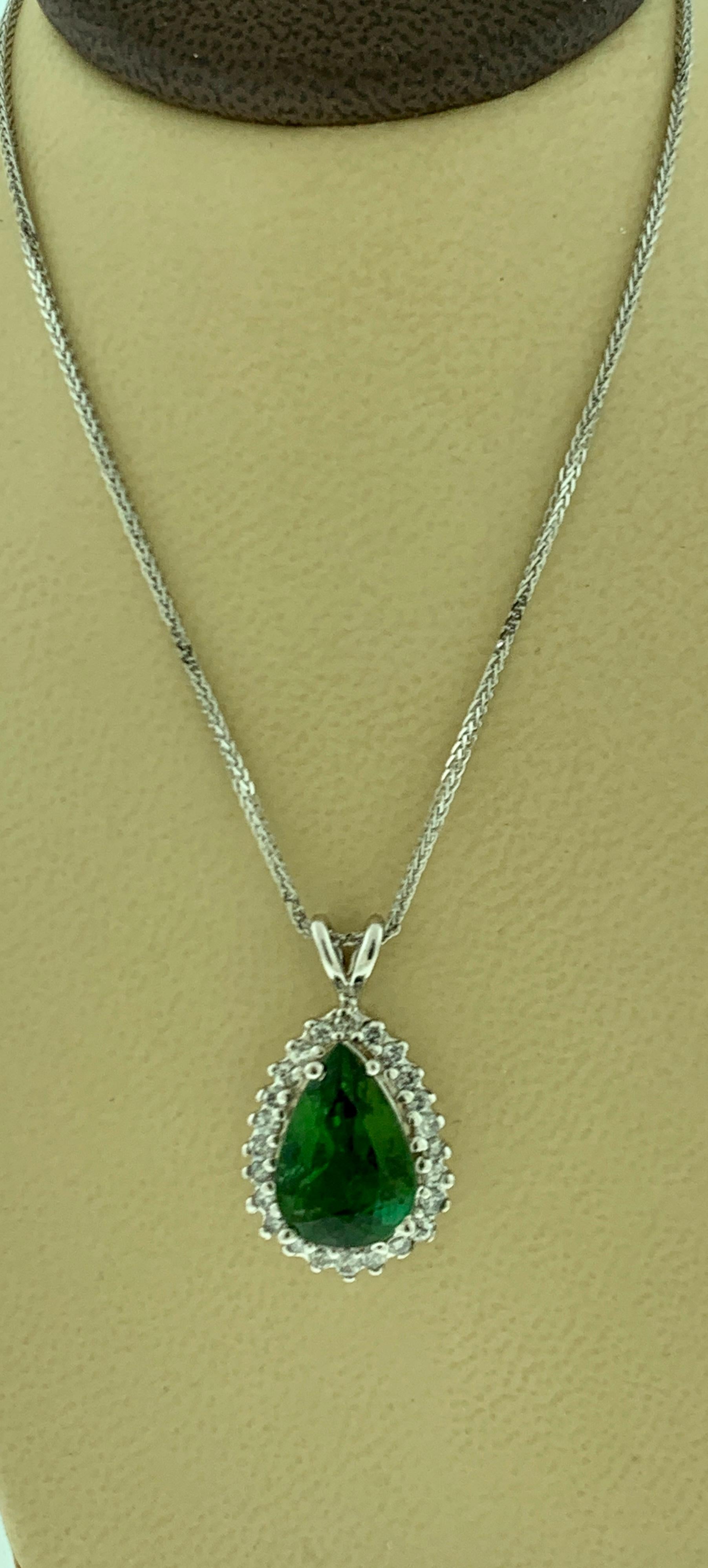 8 Carat Green Tourmaline and 1.5 Carat Diamond Pendant or Necklace 14 Karat Gold 4