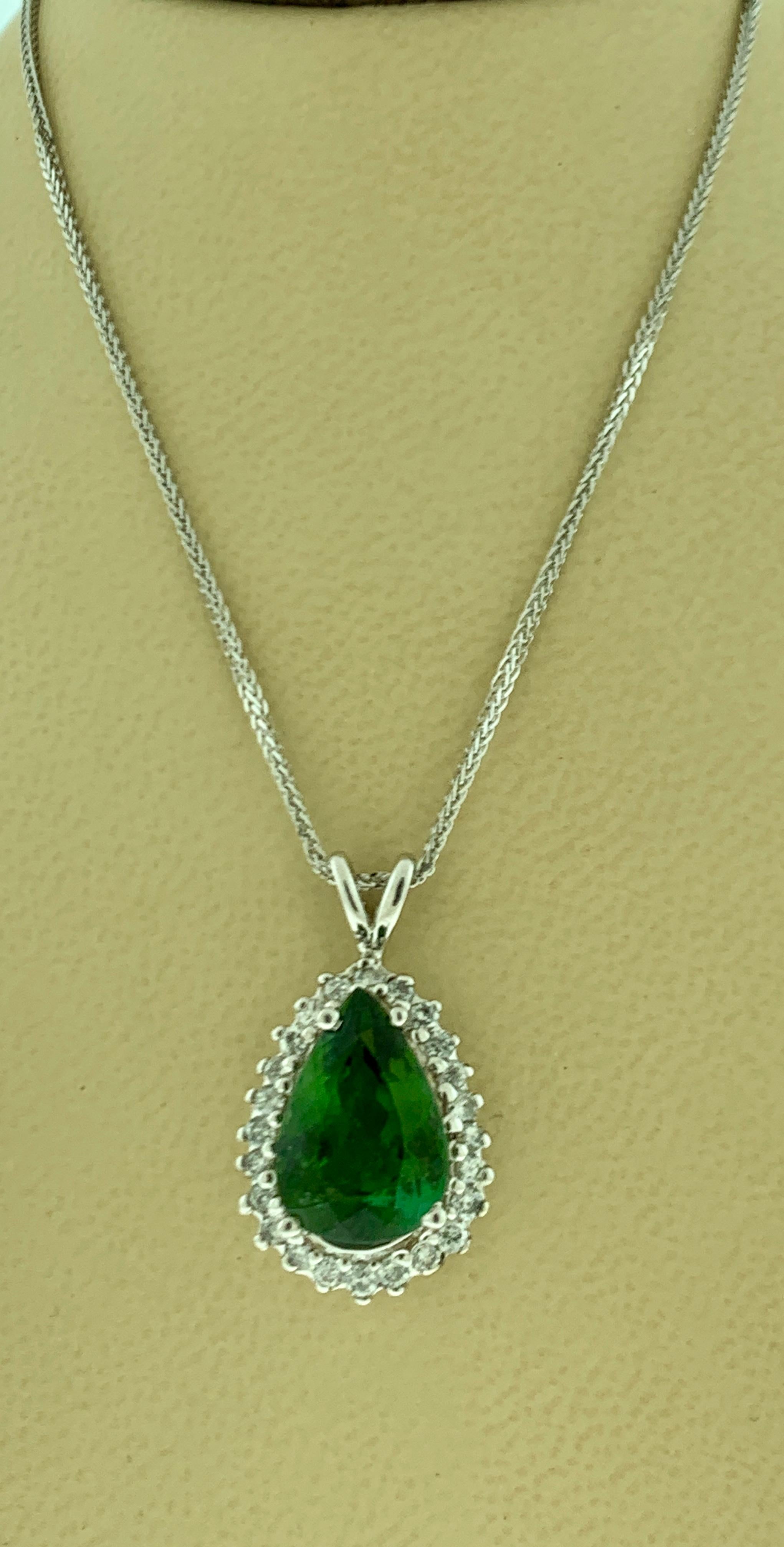 8 Carat Green Tourmaline and 1.5 Carat Diamond Pendant or Necklace 14 Karat Gold 5