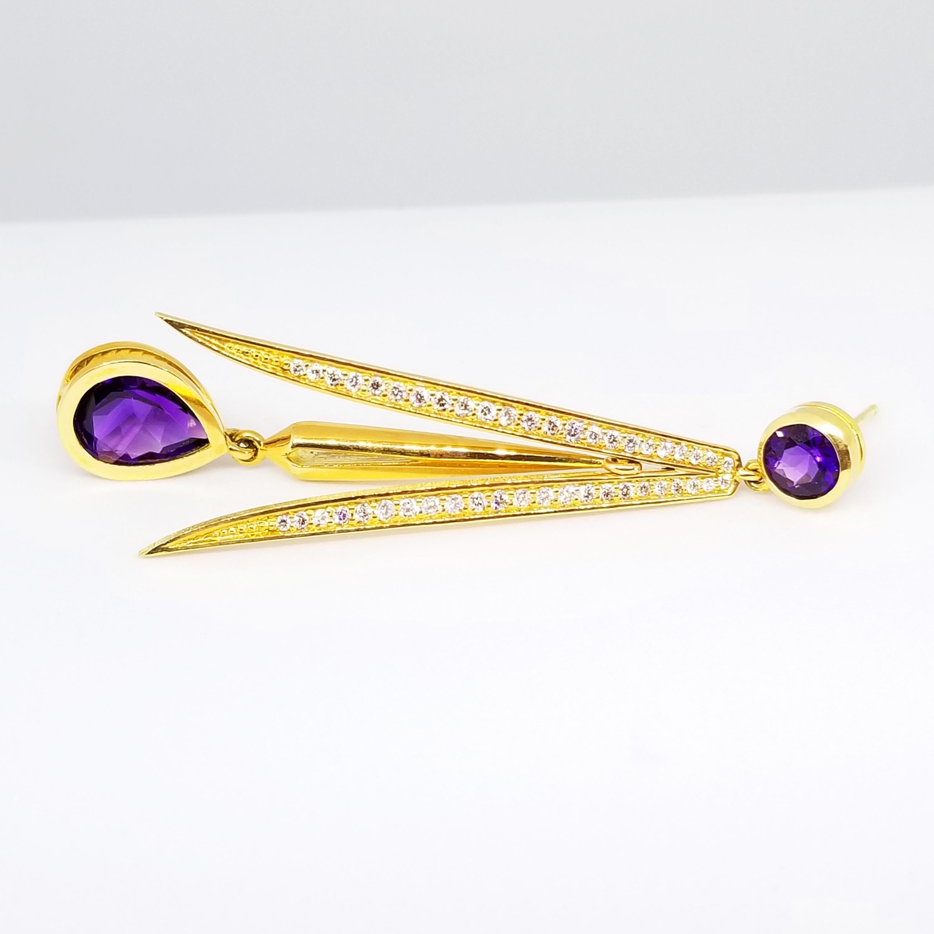 Women's 8 Carat Intense Amethyst 1.15 Carat Diamond Drop Earrings 18 Karat Yellow Gold For Sale