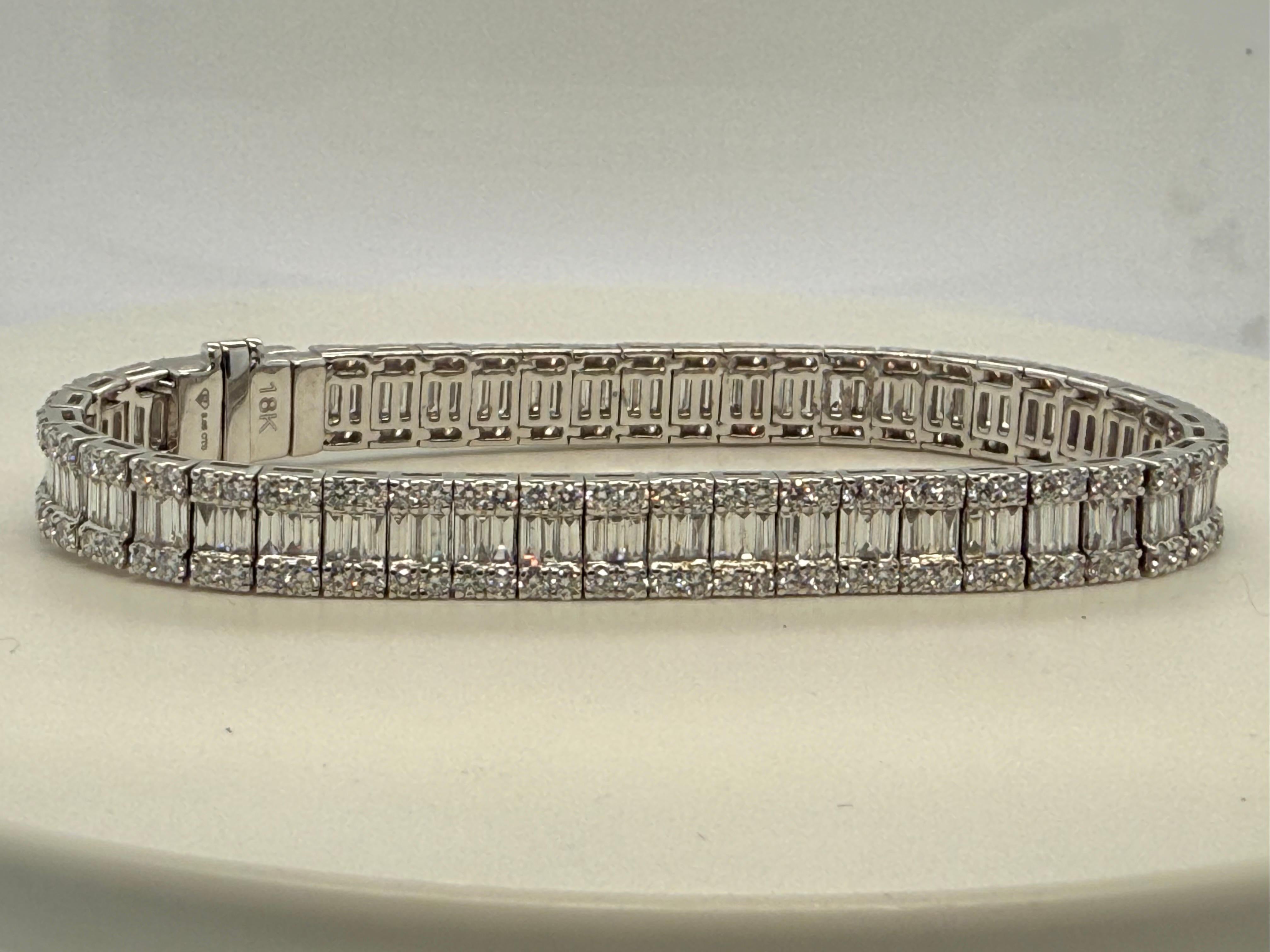 Luxurious 18KT White Gold Diamond Baguette Bracelet .

Indulge in timeless elegance with this artfully crafted 18KT white gold diamond baguette bracelet. Featuring a captivating design, this exquisite bracelet showcases the sleek shimmer of