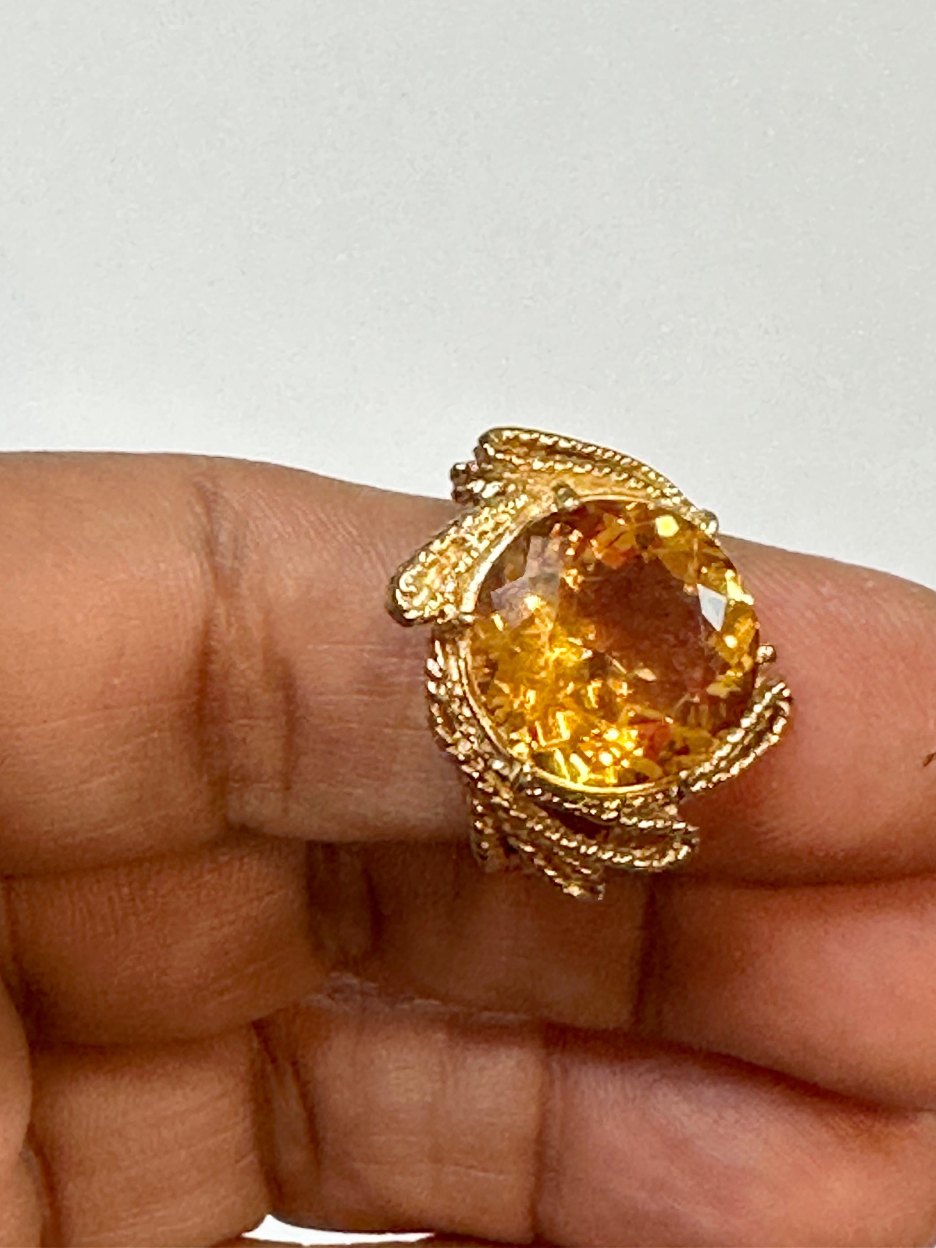 Round Cut 8 Carat Natural Round Citrine Cocktail Ring in 14 Karat Yellow Gold, Estate For Sale