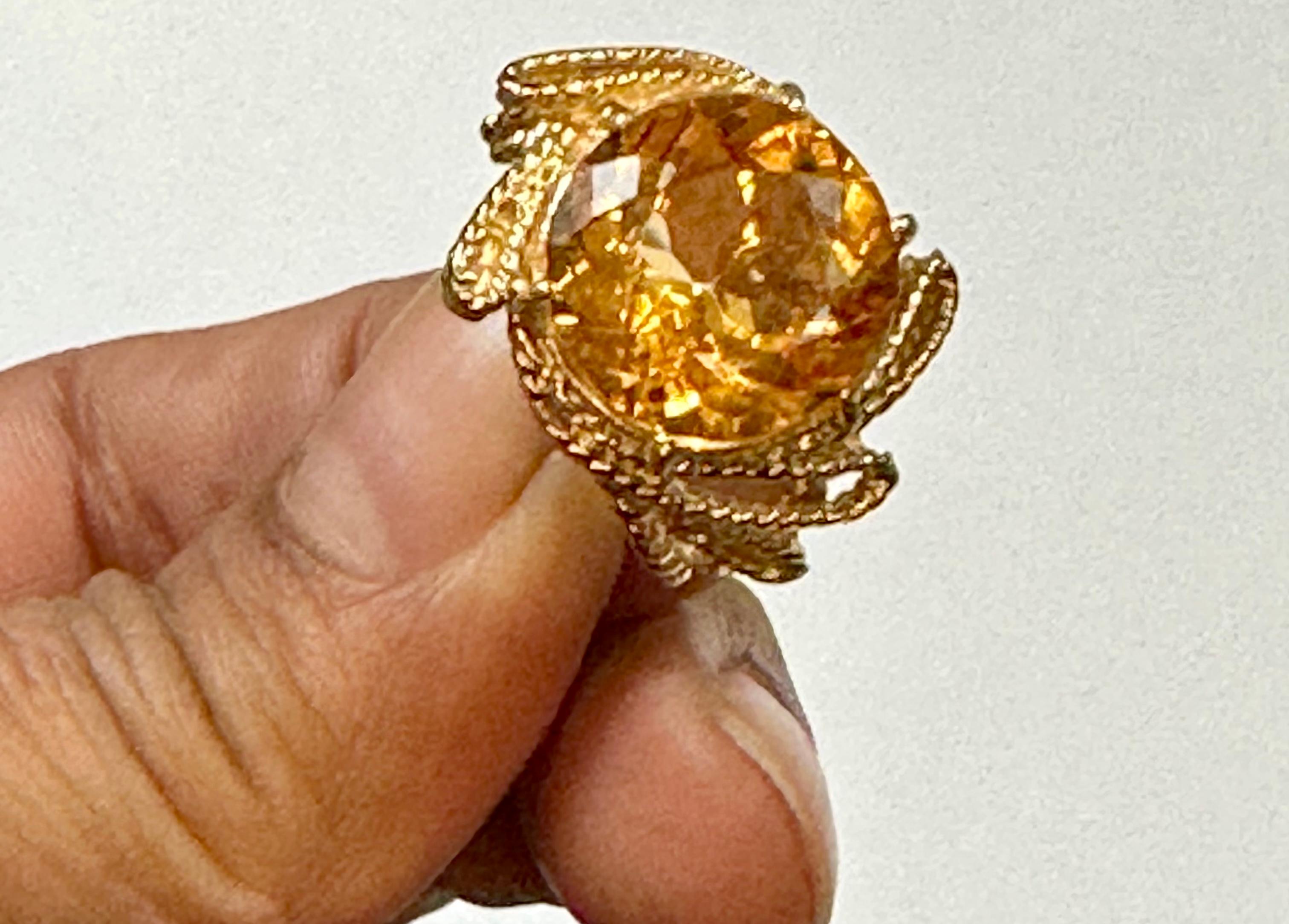 Women's 8 Carat Natural Round Citrine Cocktail Ring in 14 Karat Yellow Gold, Estate For Sale