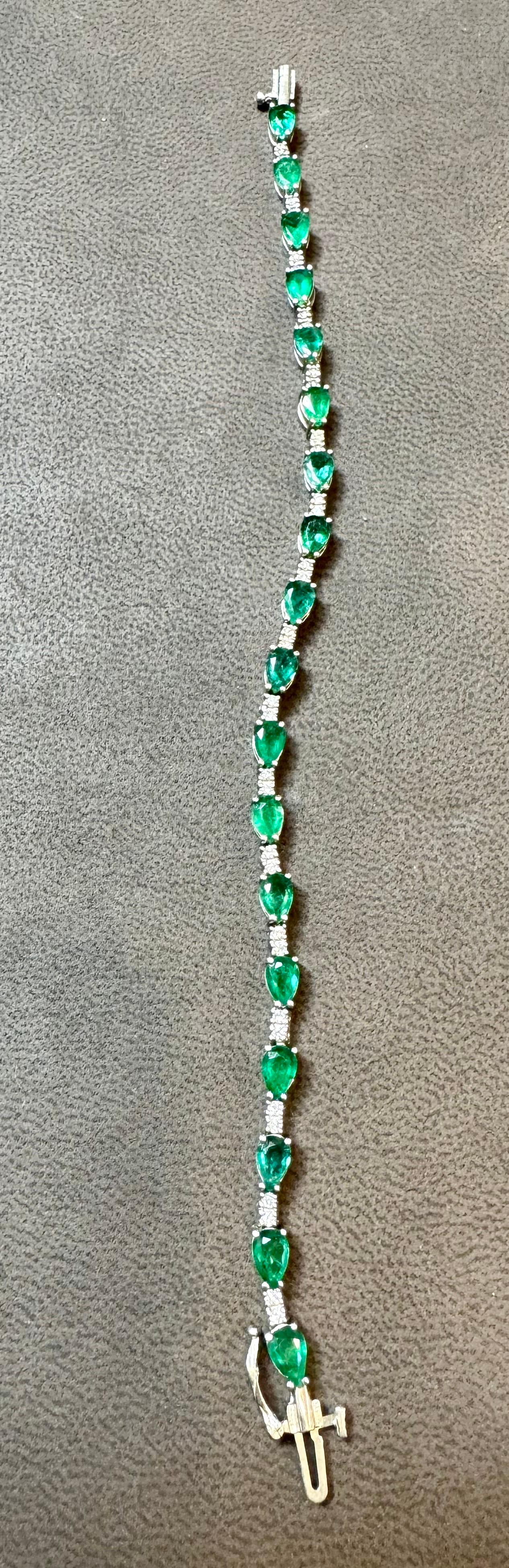 8 Karat natürlicher sambischer Smaragd und Diamant-Tennisarmband aus 14 Karat Weißgold im Angebot 8