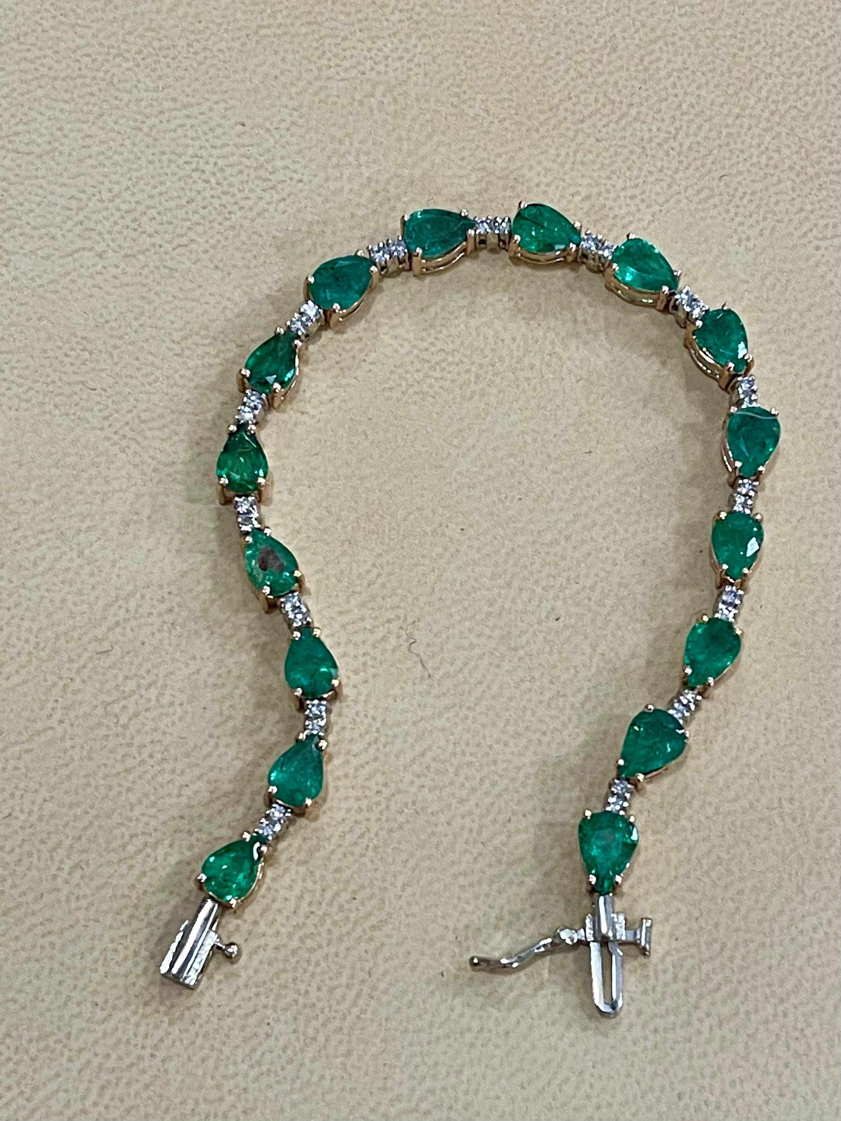 8 Karat natürlicher sambischer Smaragd und Diamant-Tennisarmband aus 14 Karat Weißgold im Angebot 3