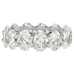 8 Carat Oval Band Brilliant White 18K Gold Timeless Brilliance Collector-Grade