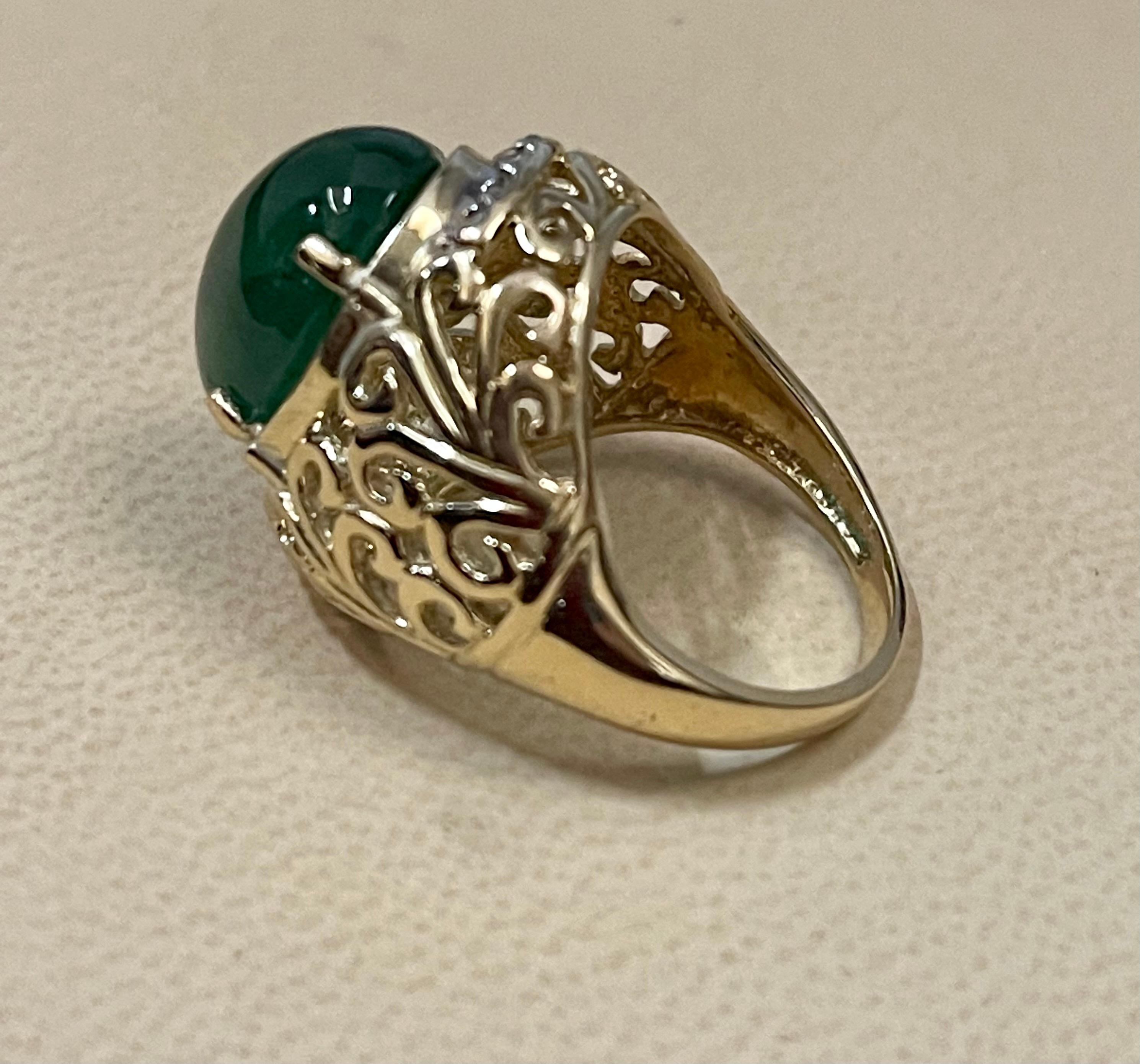 8 Karat Ovaler Smaragd Cabochon & Diamant 14 Karat Gelbgold Cocktail-Ring 5