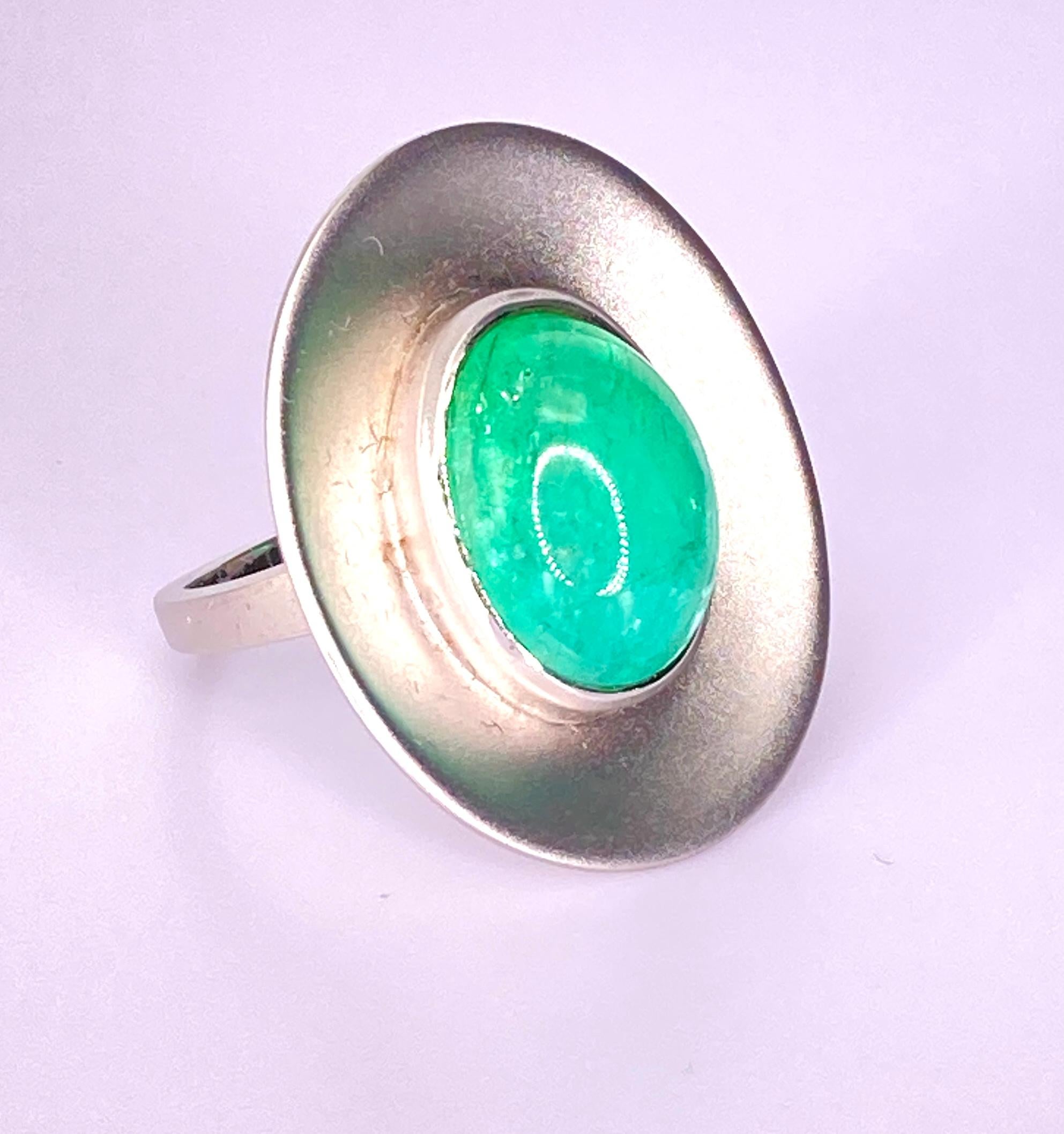 Contemporary 8 Carat Paraiba Tourmaline Cabochon 18Kt White Gold Ring For Sale
