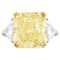 8 Karat Radiant Statement Fancy Gelb  Royal Radiance Diamantring mit Erbstück