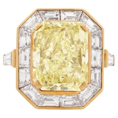8 Carat Radiant Statement Fancy Yellow 14K White Gold Rare Fancy-Color Splendour