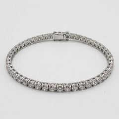 8 Carat Round Brilliant Diamond Tennis Bracelet in 18k White Gold