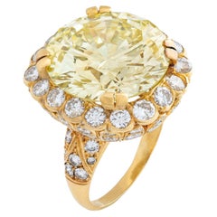 8 Carat Round Brilliant Statement Fancy Yellow 14K White Gold Diamond Ring