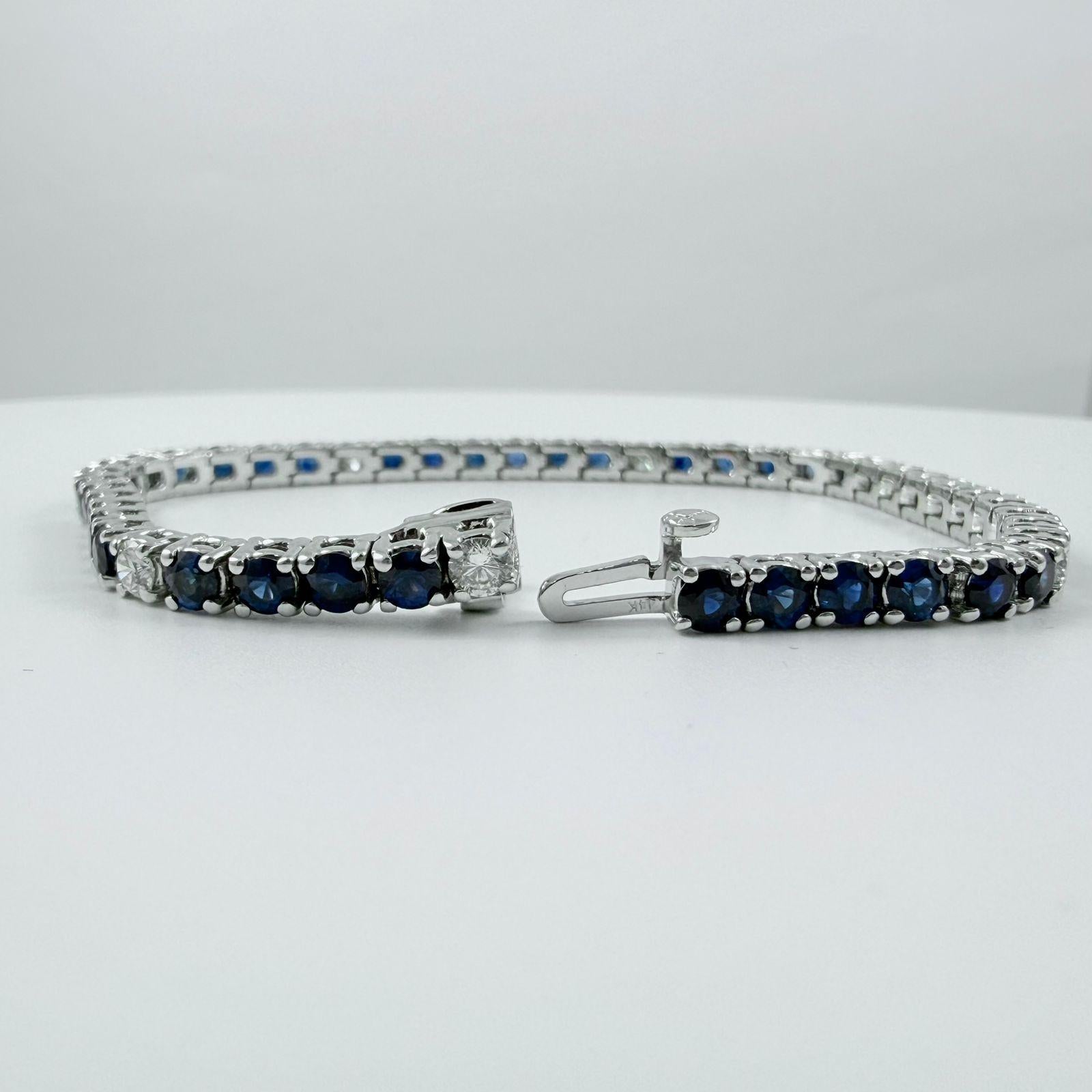Pulsera de tenis de zafiro y diamantes de 8 quilates en oro blanco de 14 quilates en venta 2