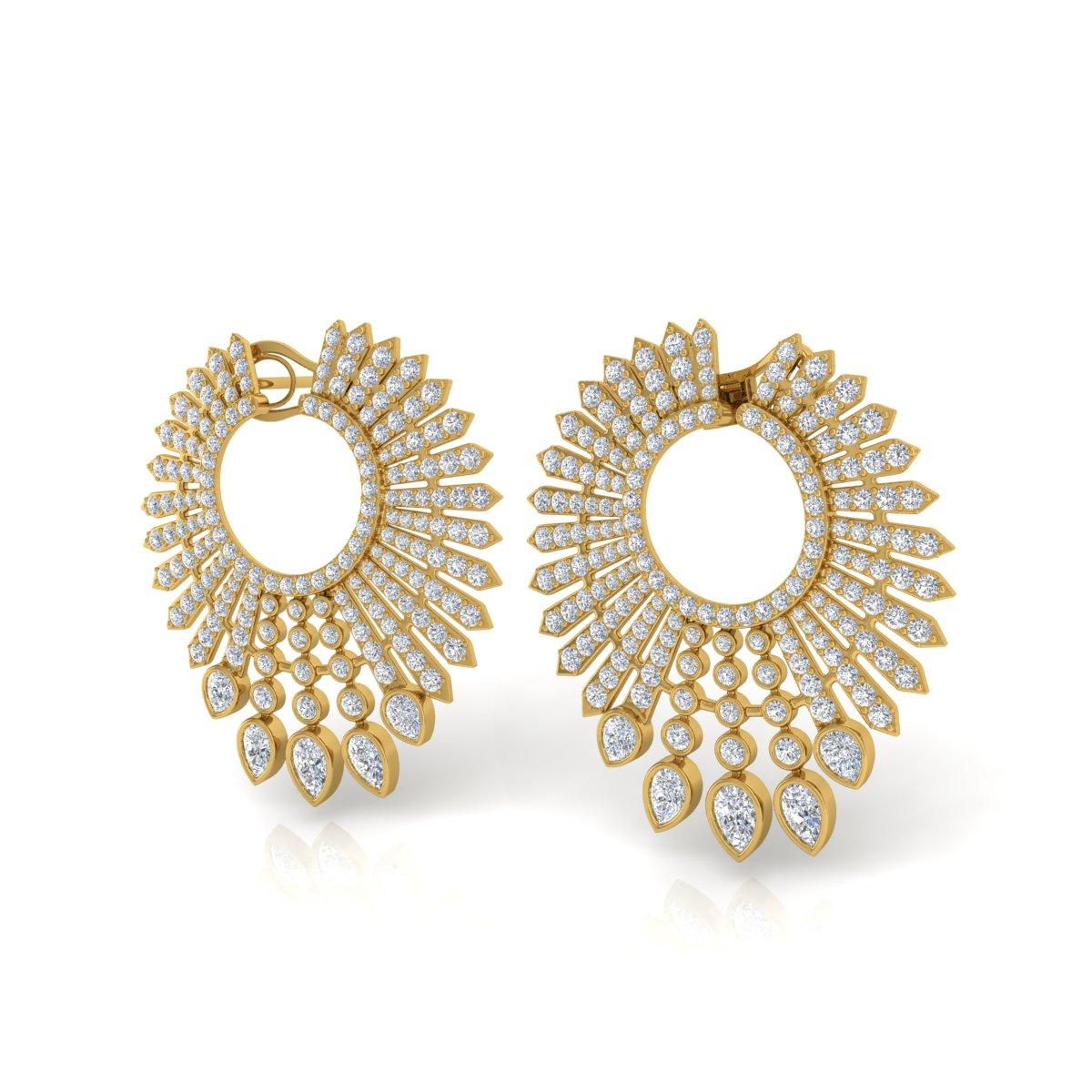 Modern 8 Carat SI Clarity HI Color Diamond Earrings 18 Karat Yellow Gold Fine Jewelry For Sale