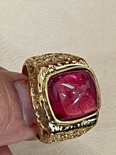 8 Carat Sugar Loaf Cabochon Pink Tourmaline 14 Karat Yellow Gold Men's Ring