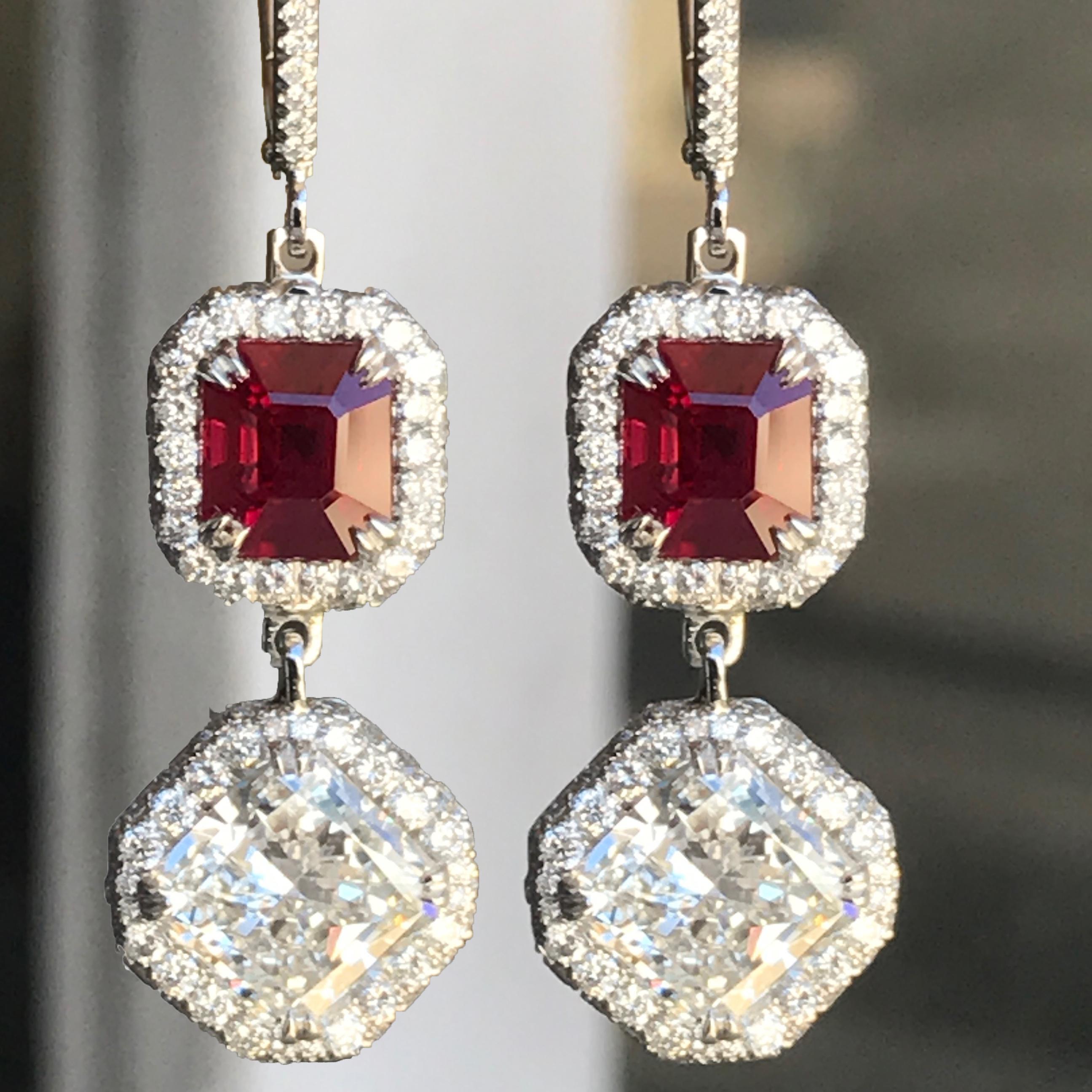 Pendientes de rubí de Birmania y diamantes rojo eléctrico vivo de 8 quilates + TW, Ben Dannie Corte esmeralda en venta