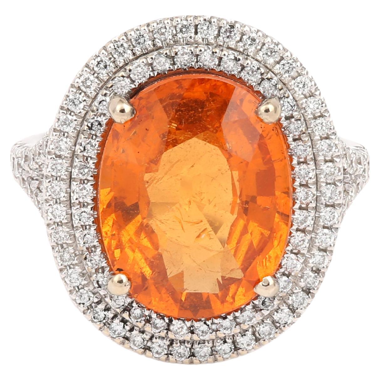 Bague en or blanc 18 carats, grenat spessartite de 8 carats et diamants