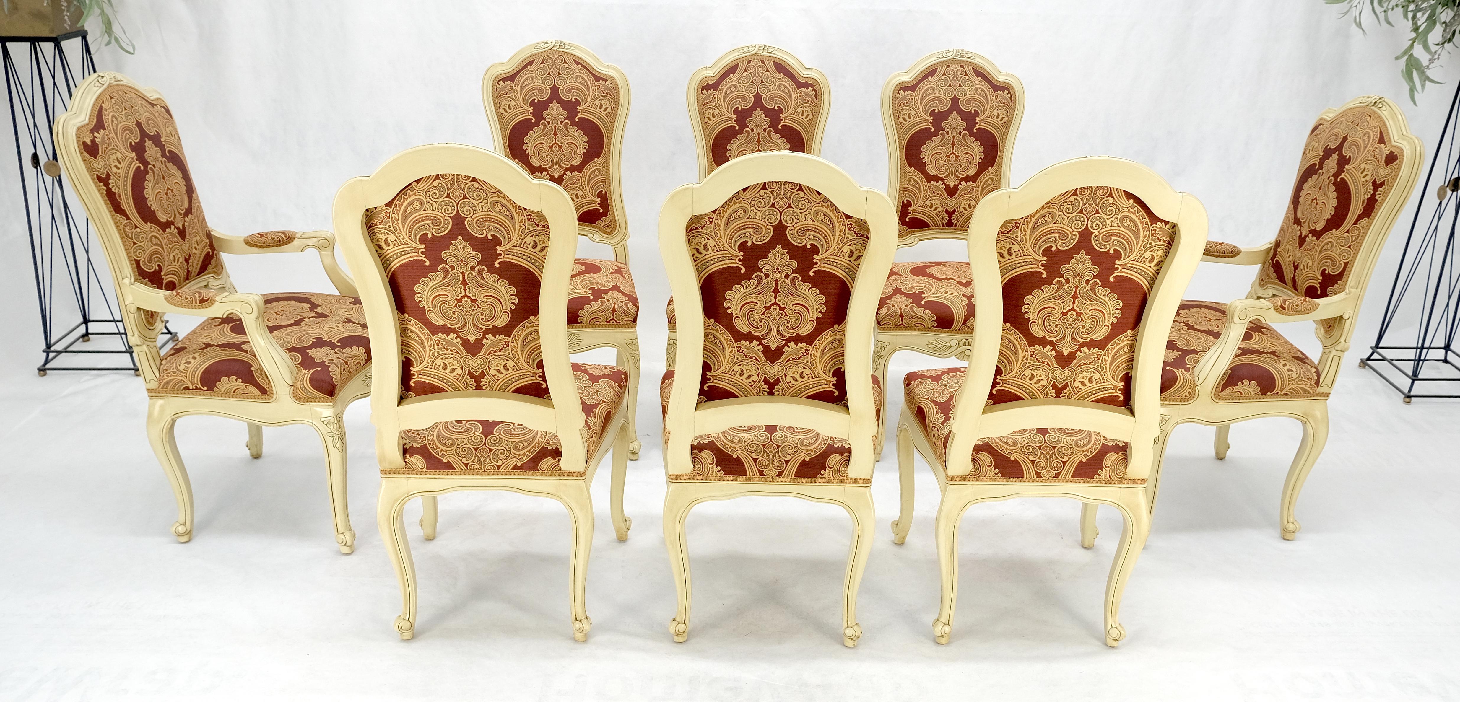 Tissu d'ameublement 8 chaises de salle à manger sculptées Table en noyer 3x18