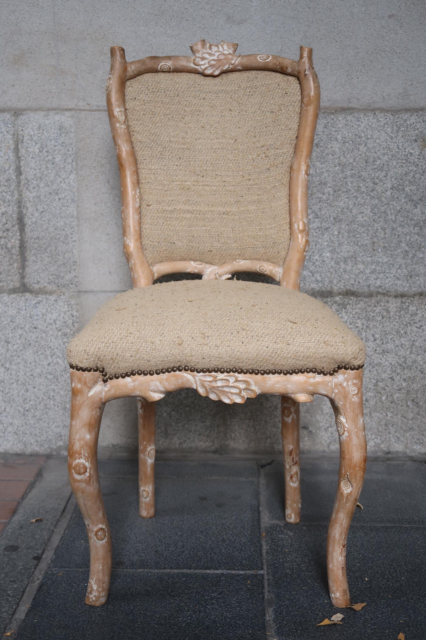 8 carved wood and silk fabric early 20th century Italian chairs.