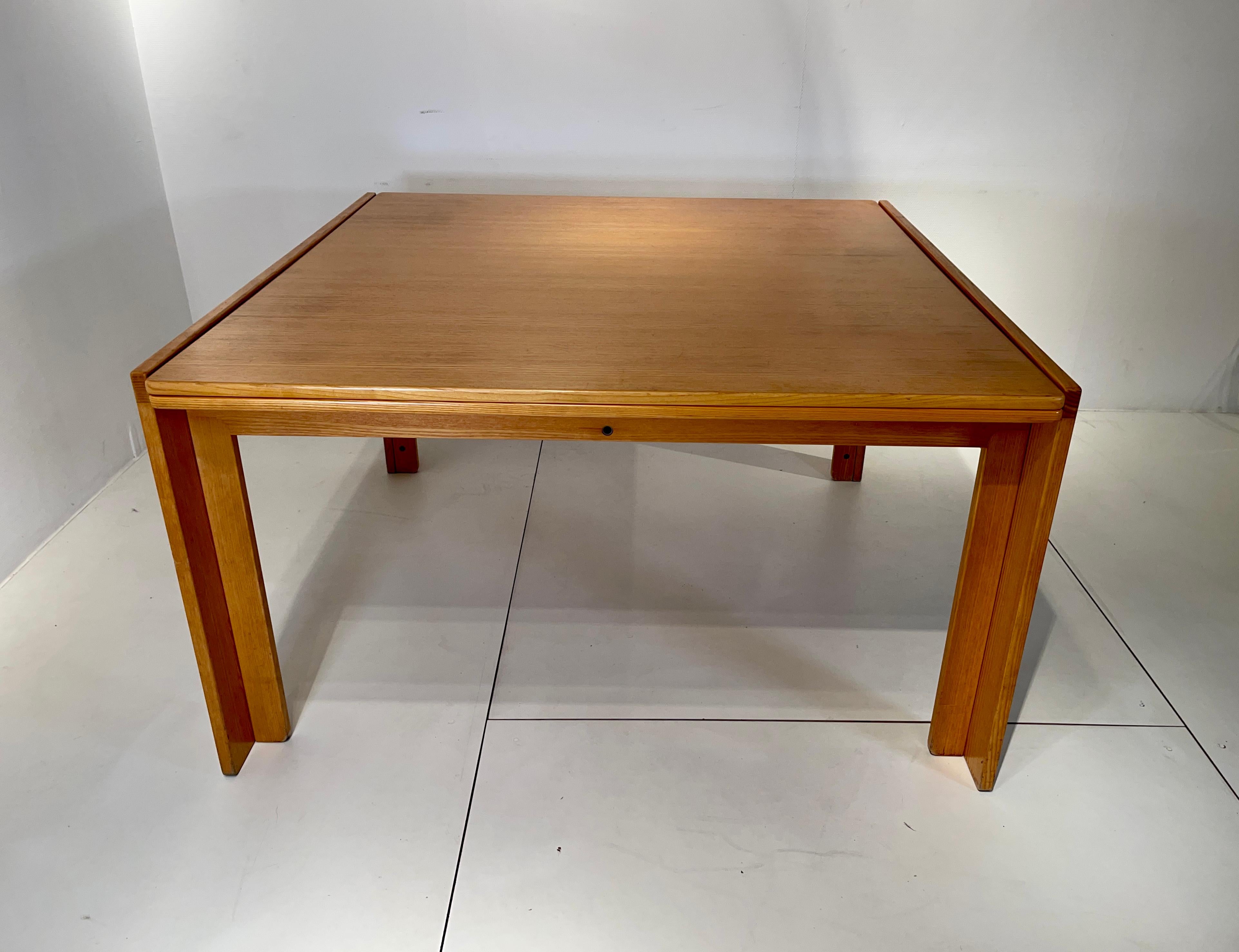 8 Chairs and Dining Table by Afra and Tobia Scarpa Model 121 for Cassina 8