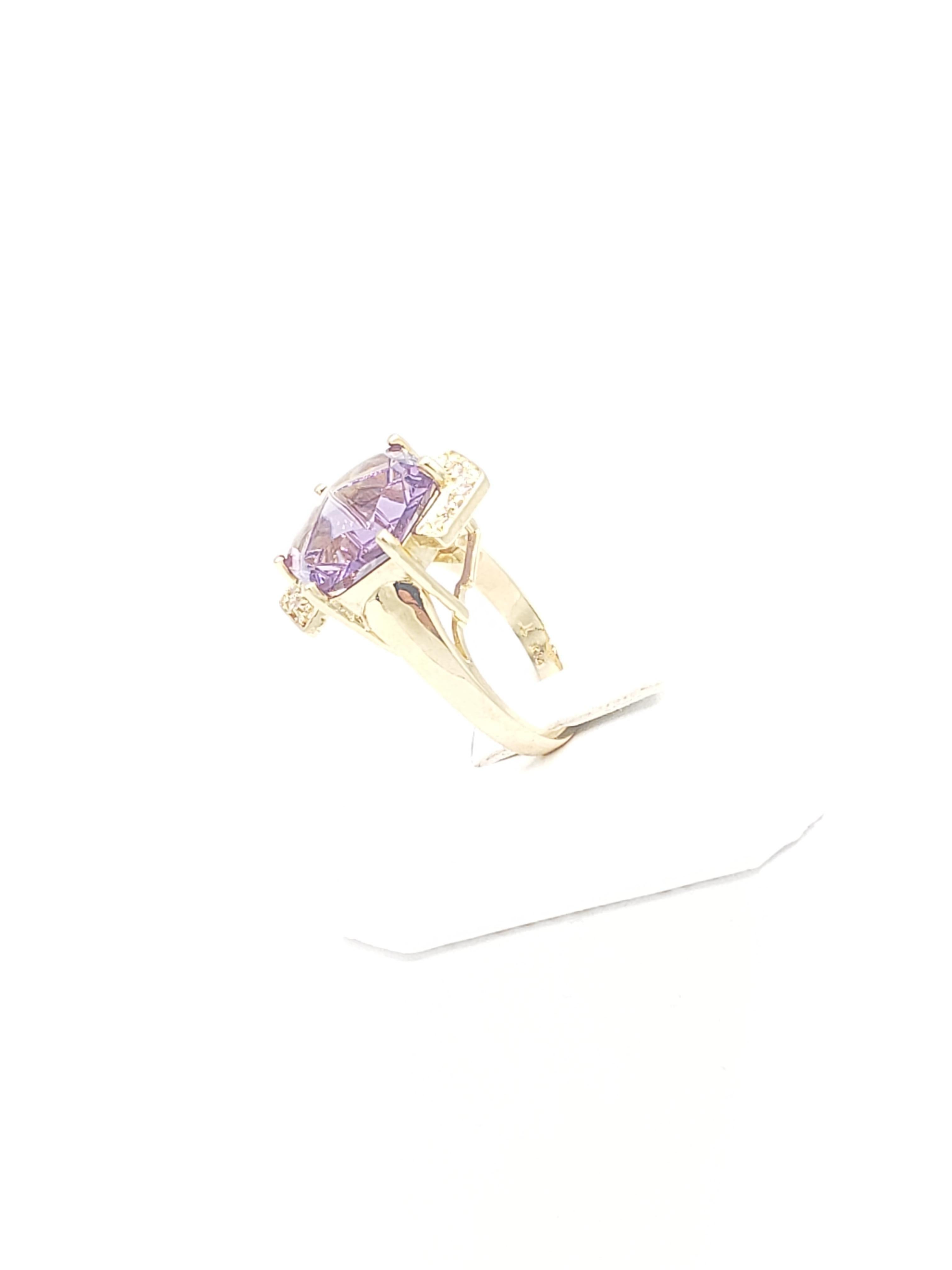 NEW 8 Ct. Natural Amethyst Ring with Diamonds in 14k Solid Yellow Gold  For Sale 4